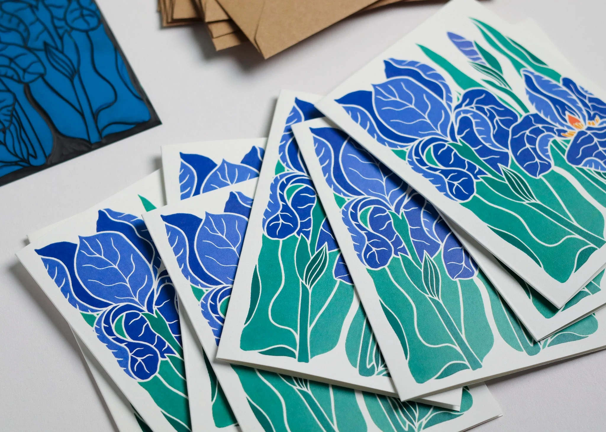 Iris in the Garden | Set of 8 Notecards & Envelopes - Image 5
