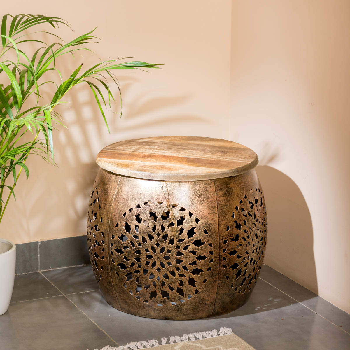 Iron & Wooden Top Coffee Table - Image 15