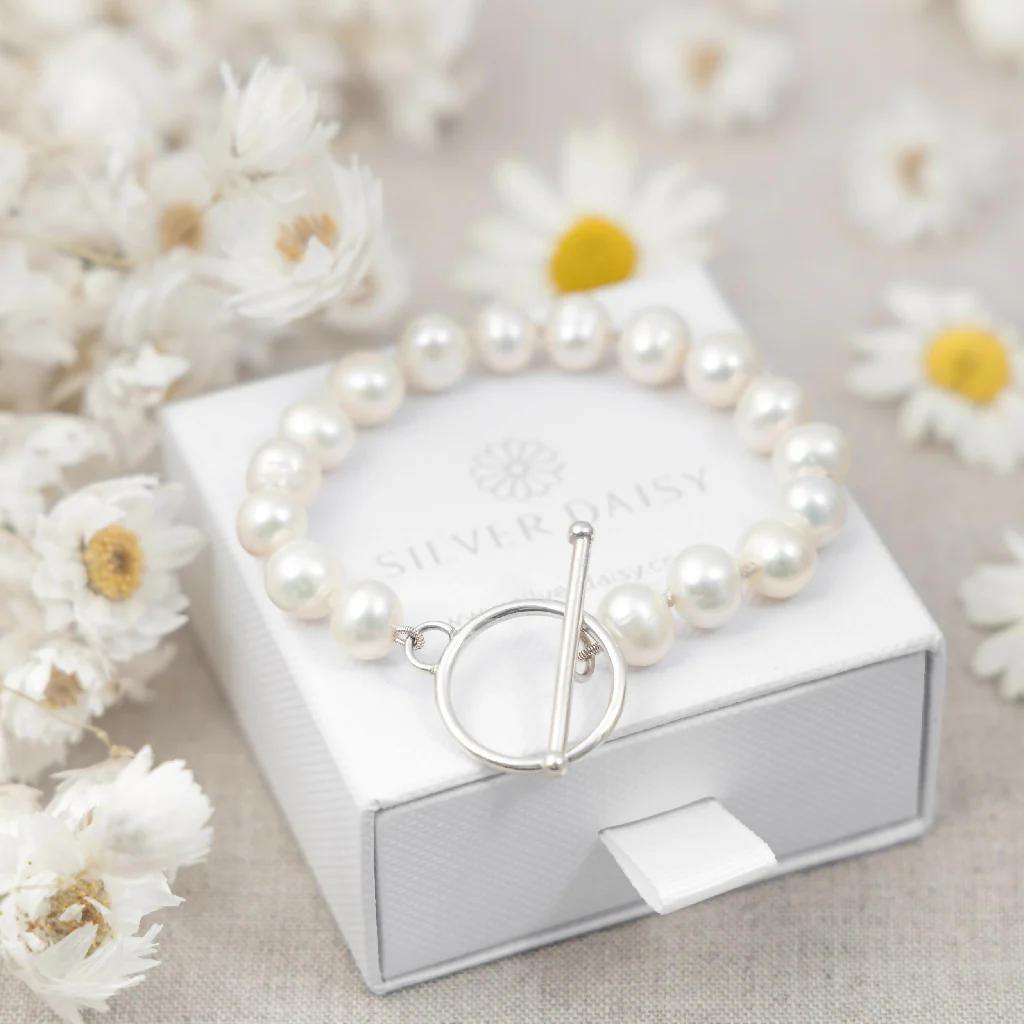 Ivory Pearl & Silver Toggle Bracelet - Image 3