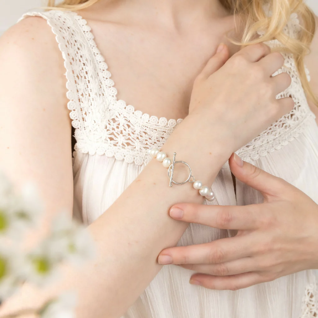 Ivory Pearl & Silver Toggle Bracelet - Image 8