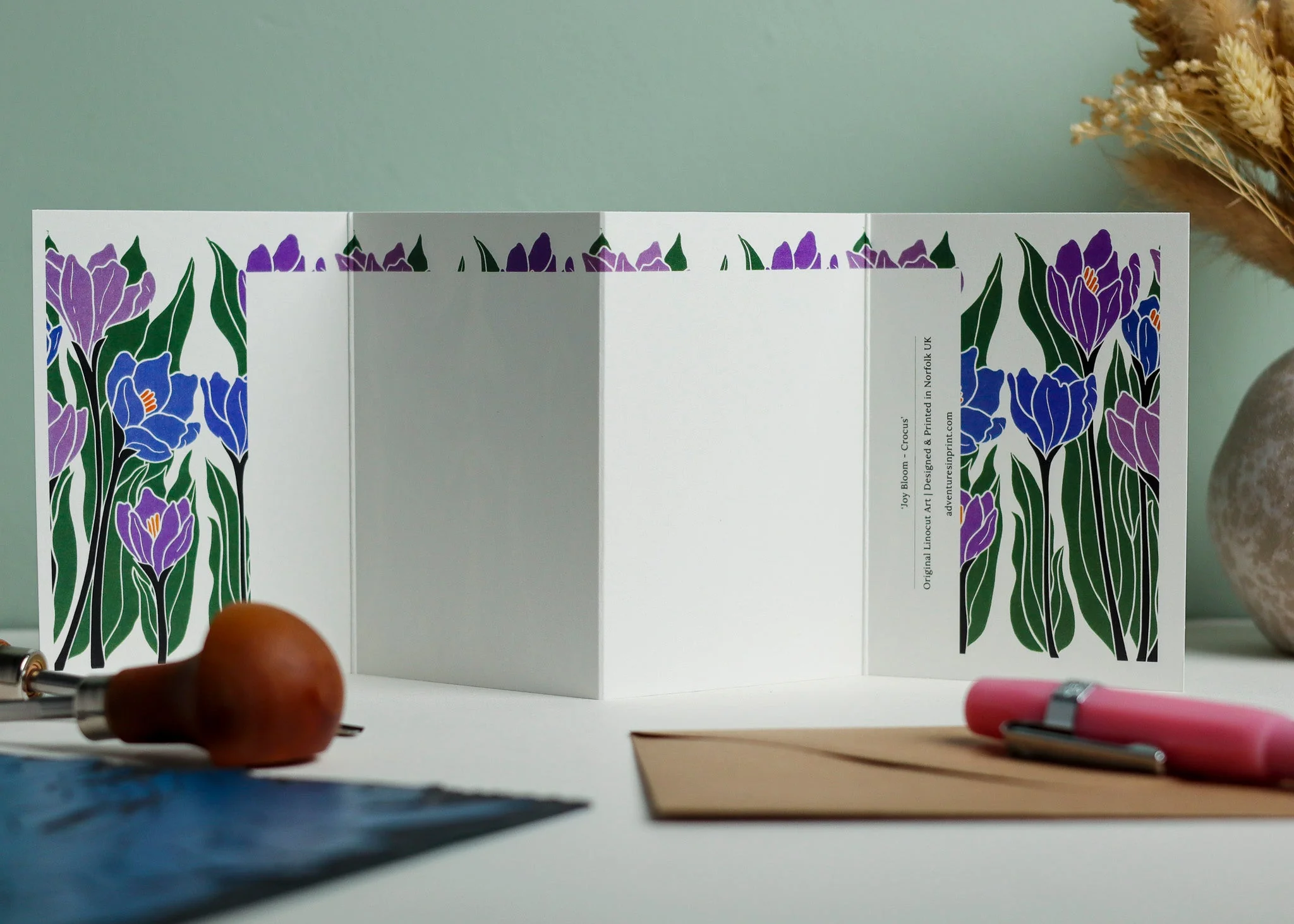 Joy Bloom Crocus Garland Card | Single Card & Envelope - Image 4