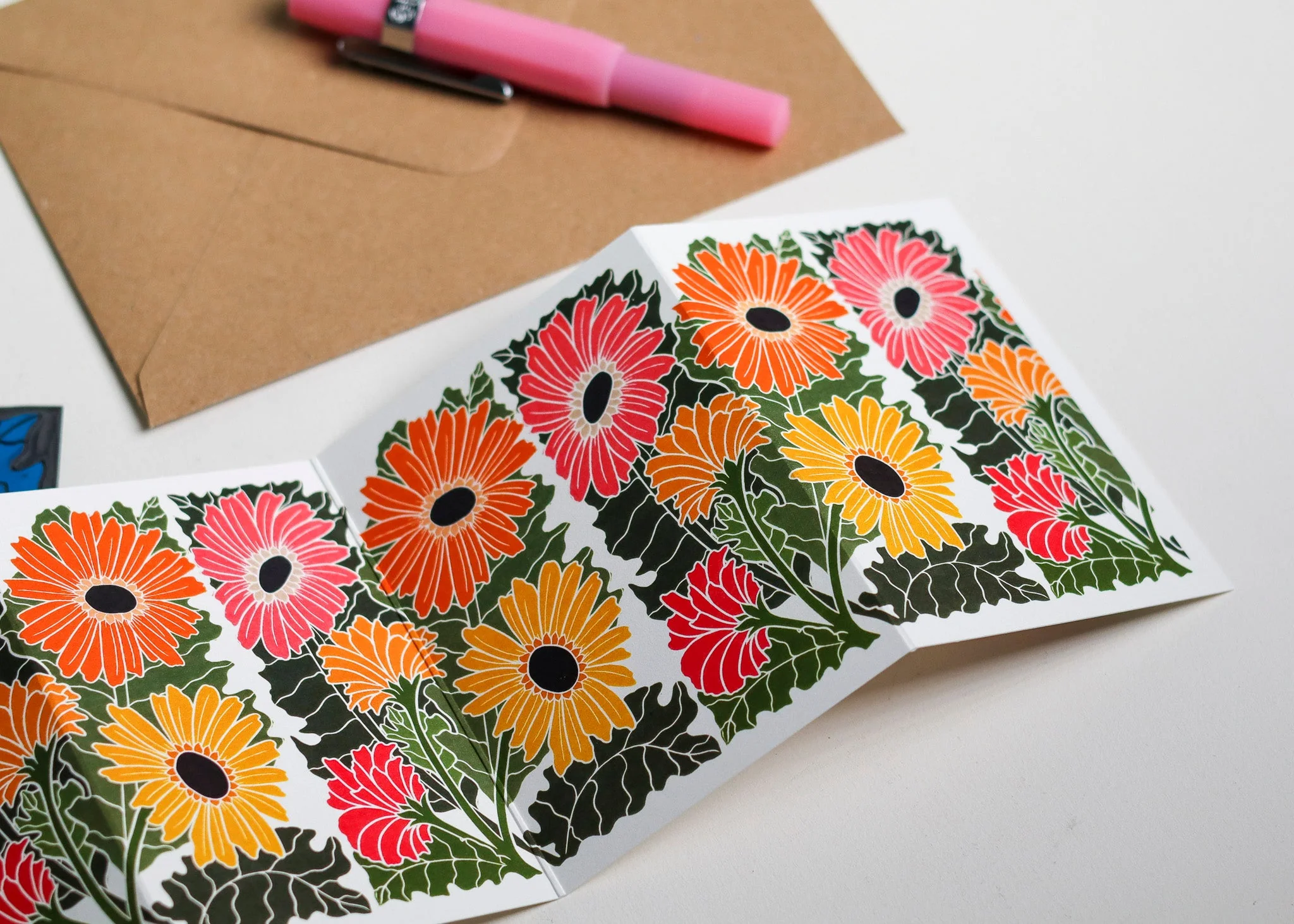 Joy Bloom Gerbera Daisy Garland Card | Single Card & Envelope - Image 10