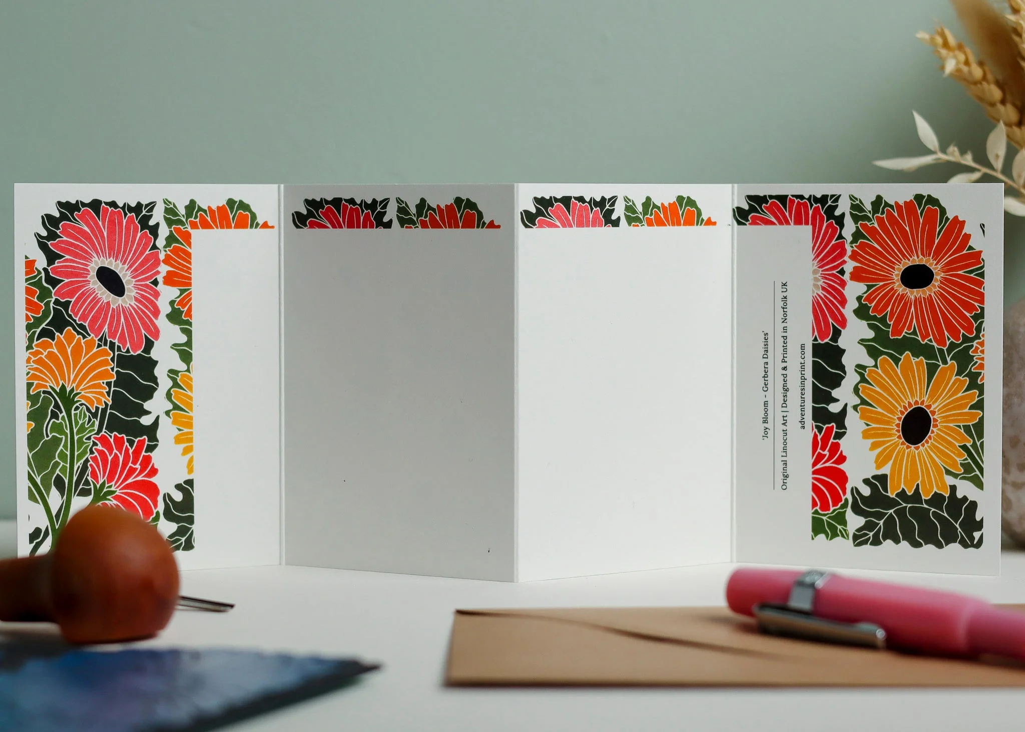 Joy Bloom Gerbera Daisy Garland Card | Single Card & Envelope - Image 3