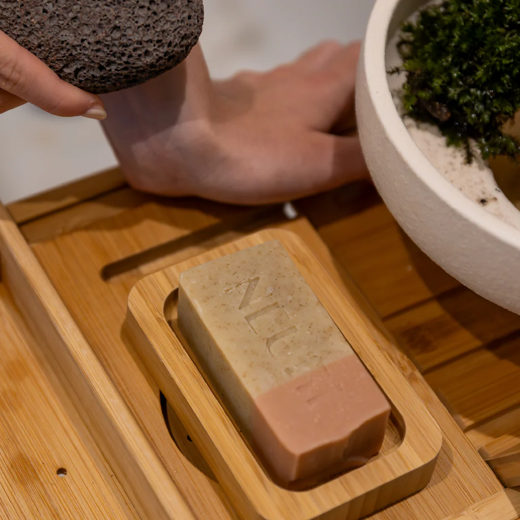 Kelp Tea Tree & Cedarwood Body Wash Bar with Kelp & Clay - Image 2