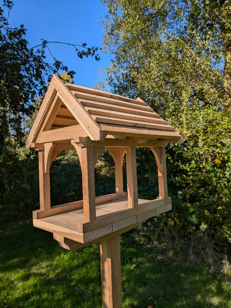 Large Oak Bird Table with Oak Roof - Image 2