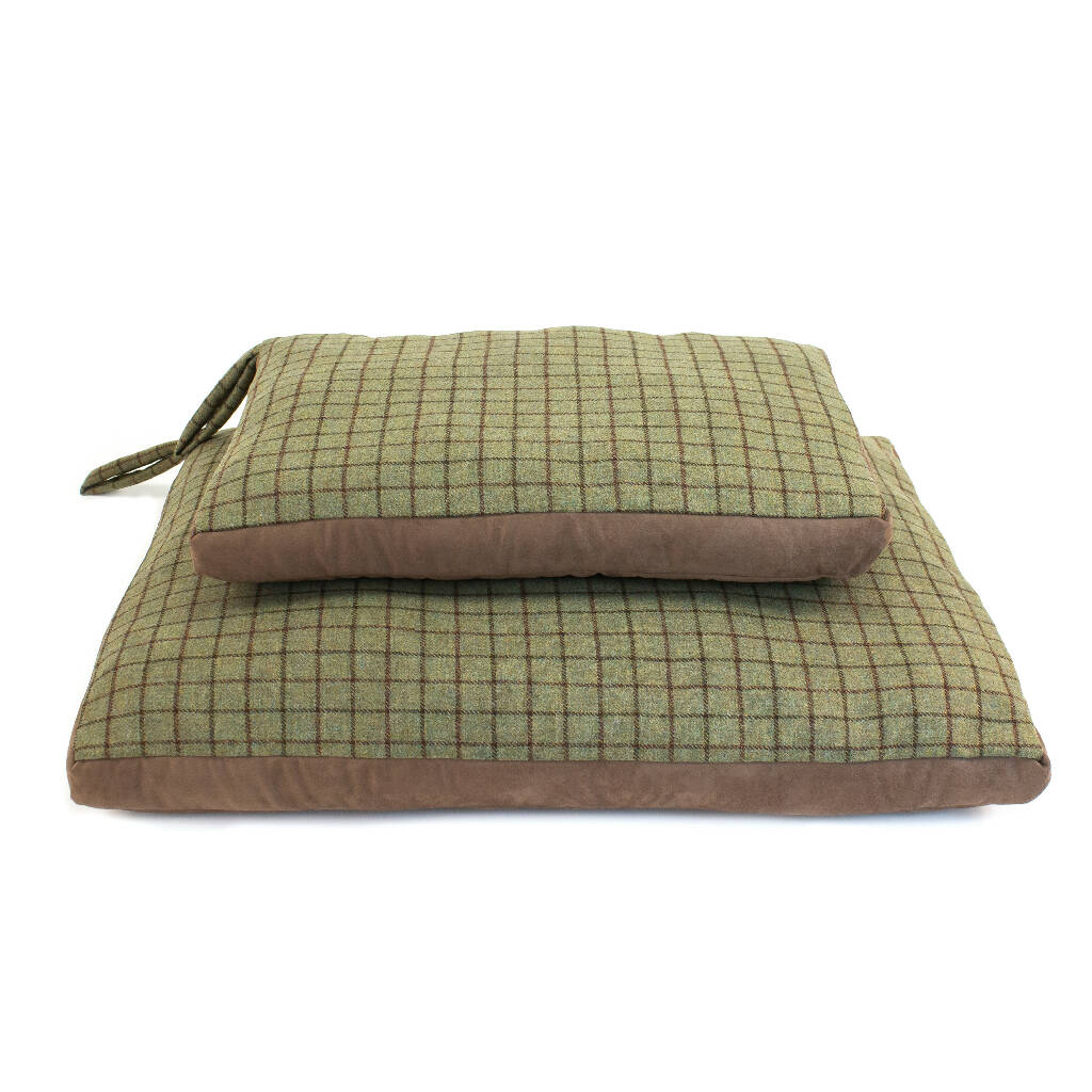 Large Tweed Dog Bed In Olive - Image 3