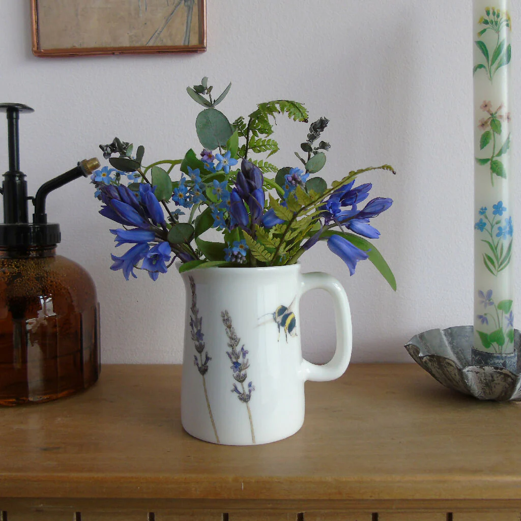 Lavender and Bee Fine Bone China Quarter Pint Jug - Image 9