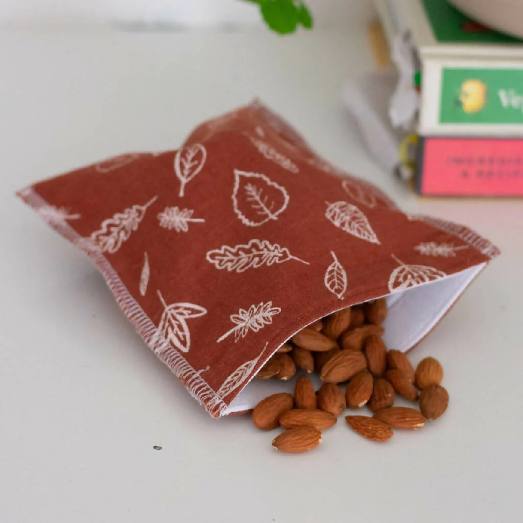 Leaf Linen Reusable Snack Bag - Image 2