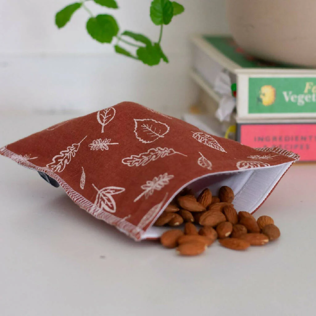 Leaf Linen Reusable Snack Bag - Image 3