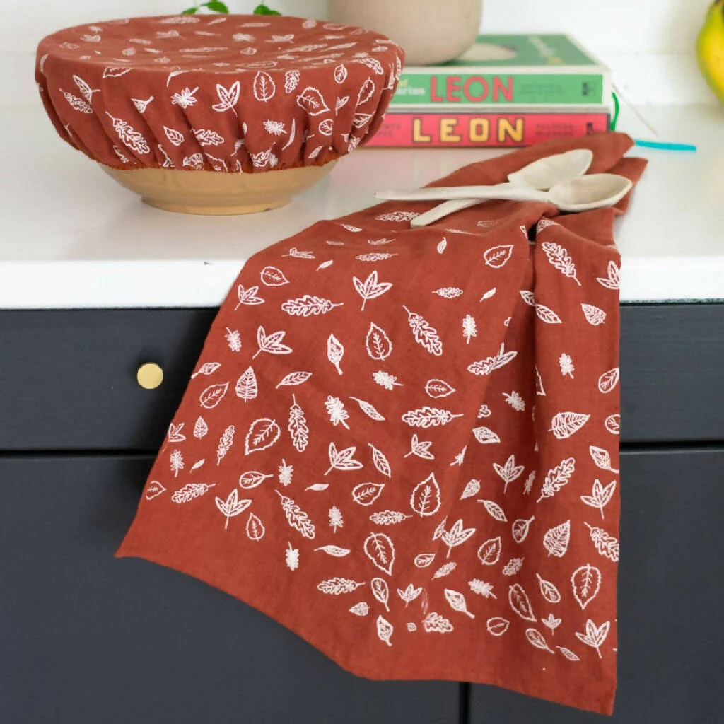 Leaf Tea Towel In Pure Linen - Image 2
