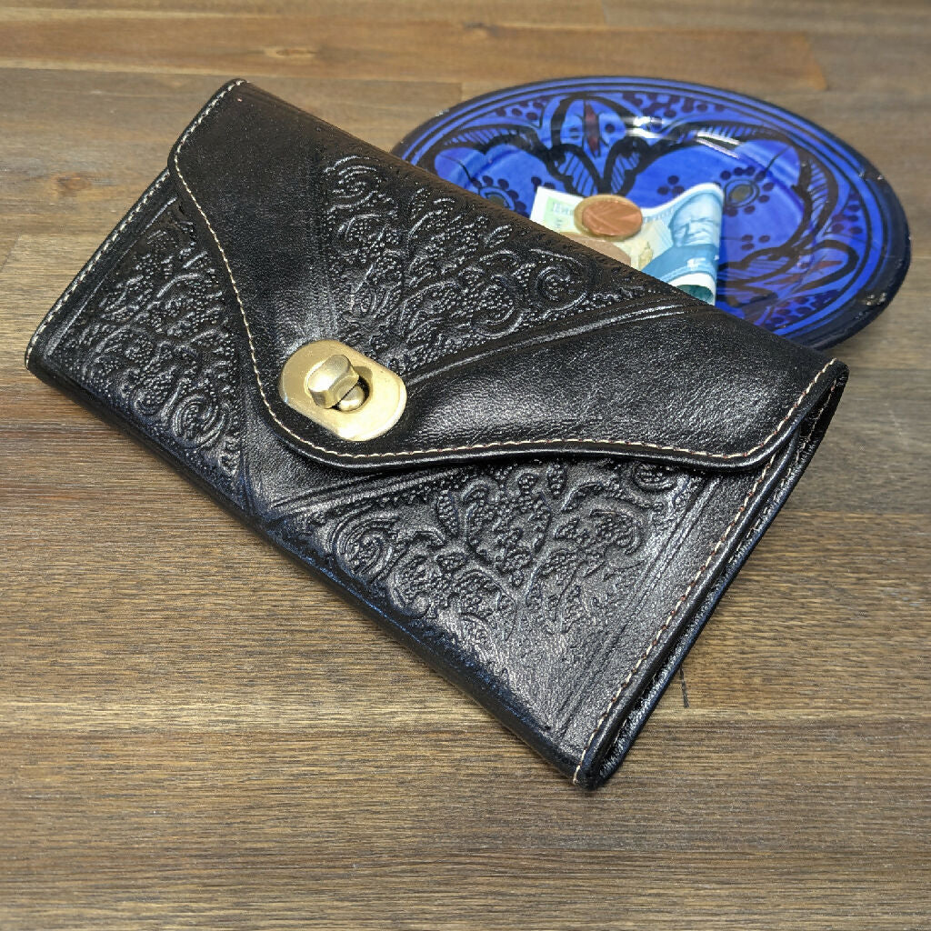 Leather Tri-Fold Purse Black