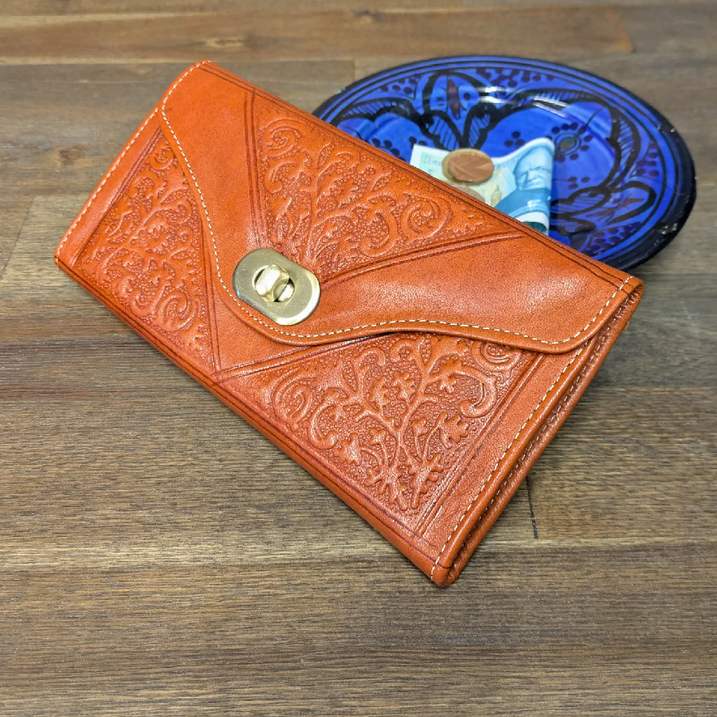 Leather Tri-Fold Purse Light Brown