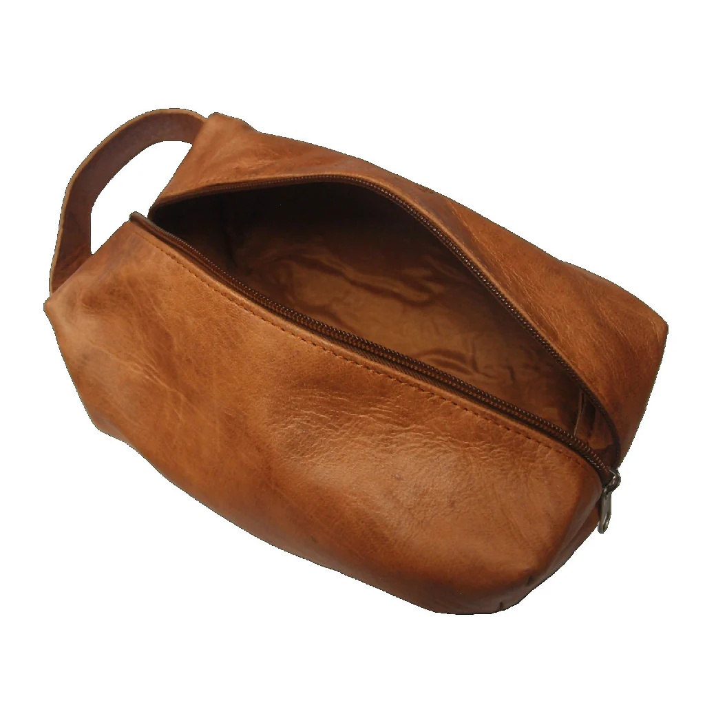 Leather Wash Bag in Tan - Image 2
