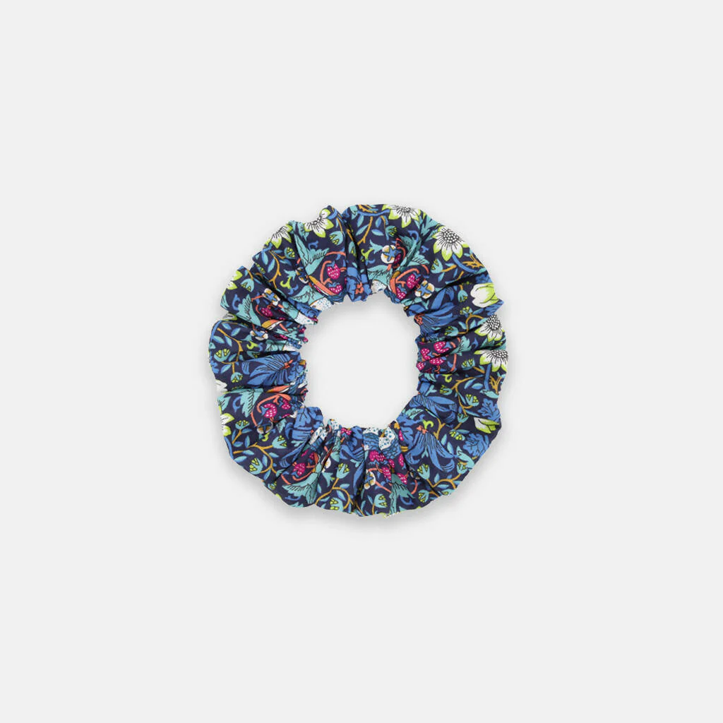 Liberty Scrunchie - Strawberry Thief J Print - Image 3