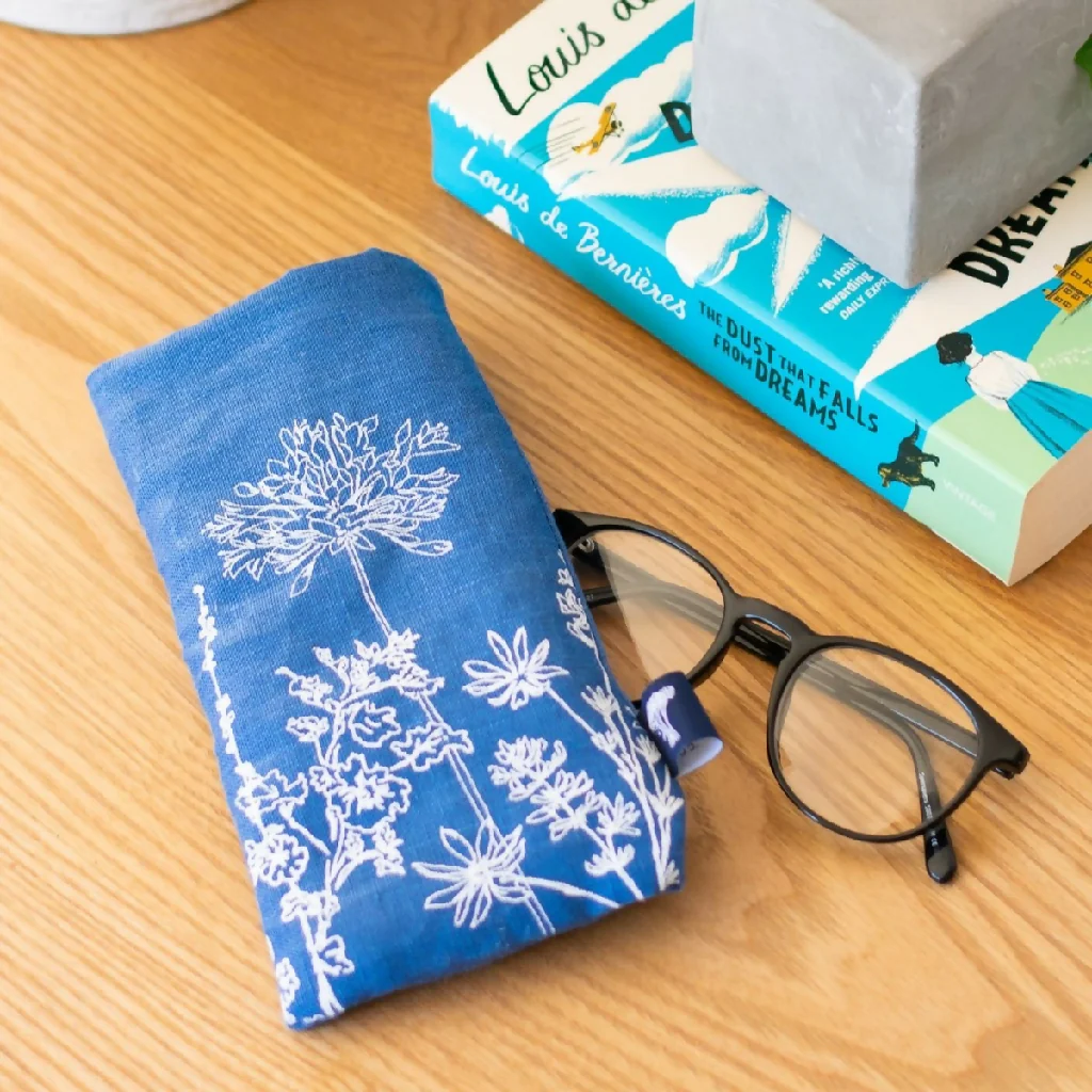 Linen Glasses Case Garden Design - Image 7