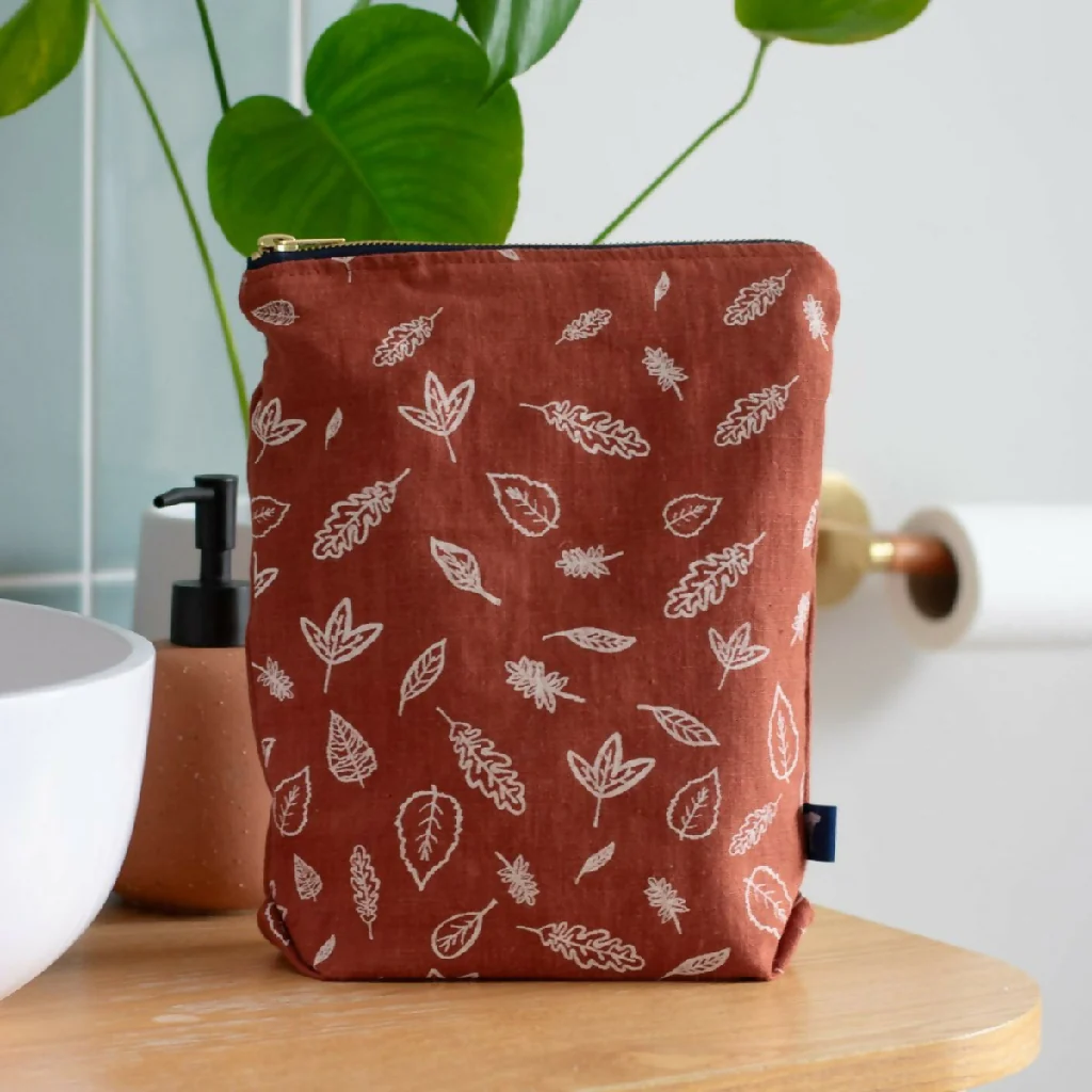 Linen Toiletry Bag with Leaf Design - Image 3