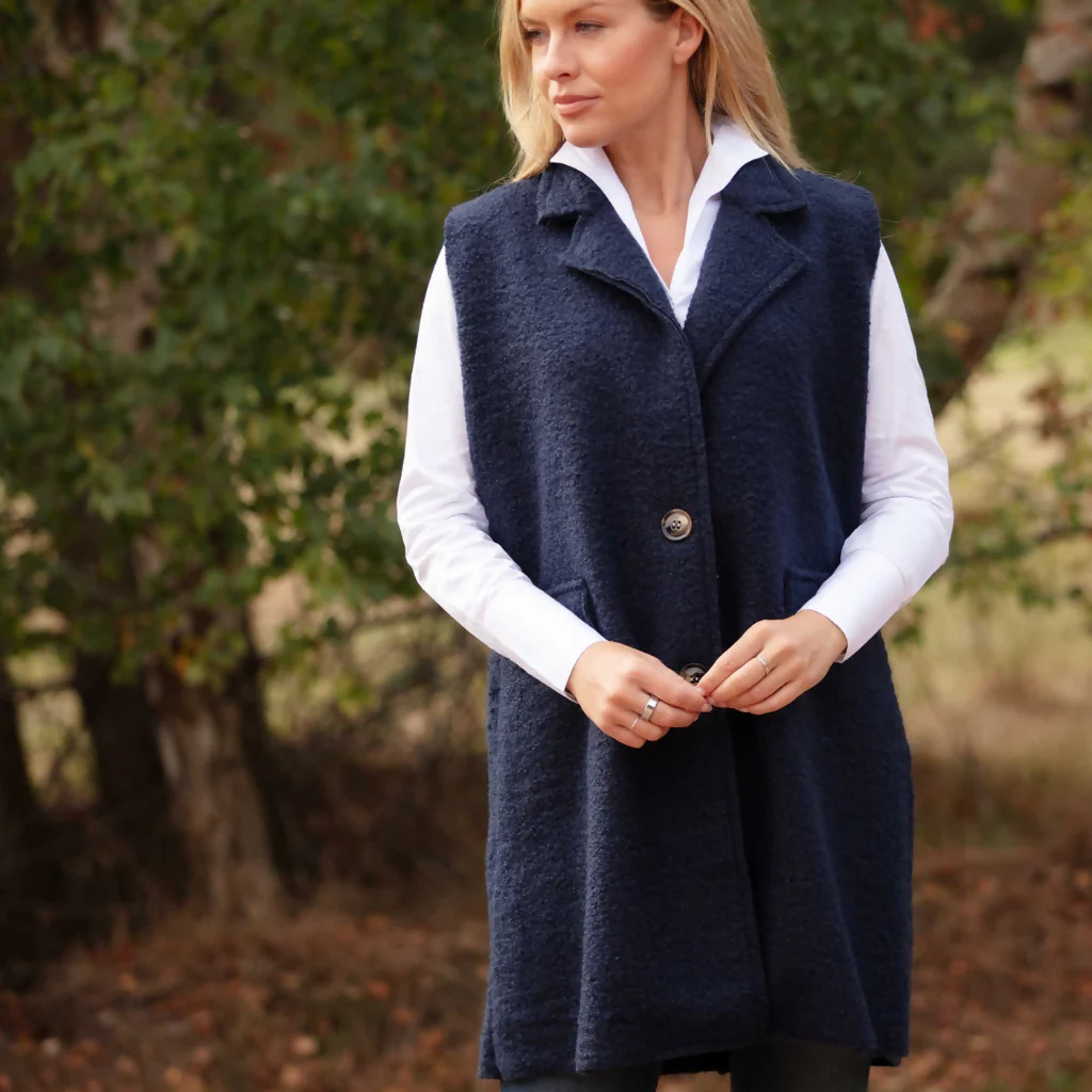 Long Boucle Gilet In Navy