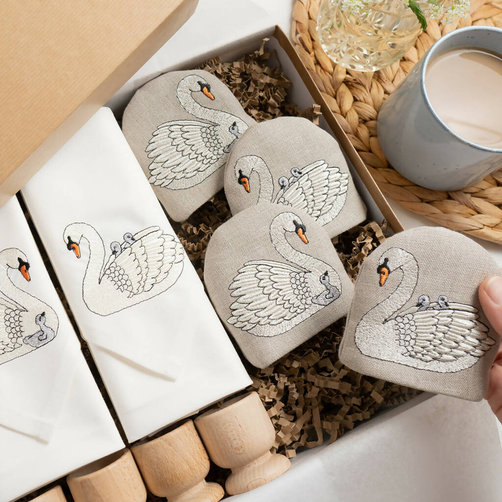 Luxury Embroidered Swan Tableware Gift Set - Image 8