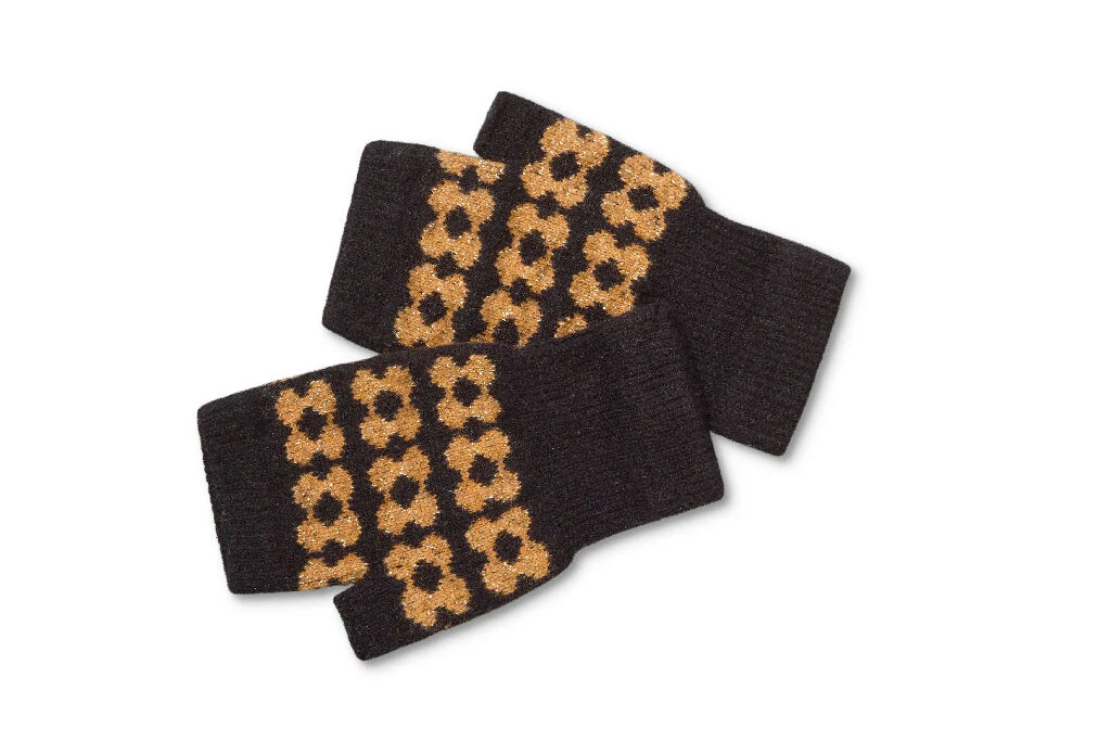 Mabel Sheppard Daisy Flower Fingerless Wool Mittens - Made in Scotland - Image 10