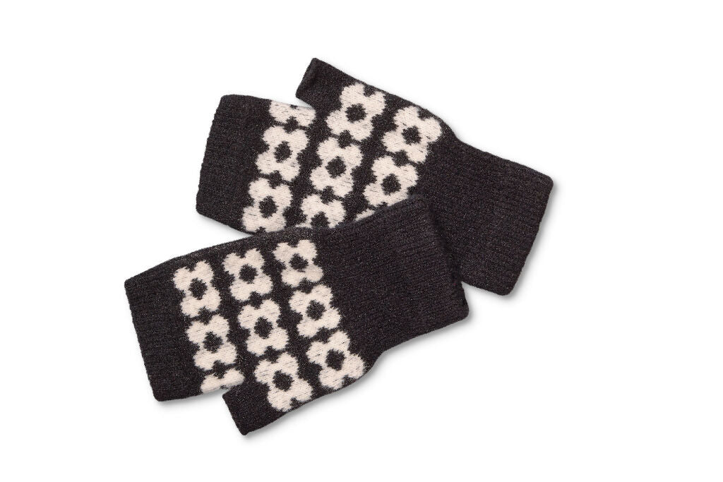 Mabel Sheppard Daisy Flower Fingerless Wool Mittens - Made in Scotland - Image 9