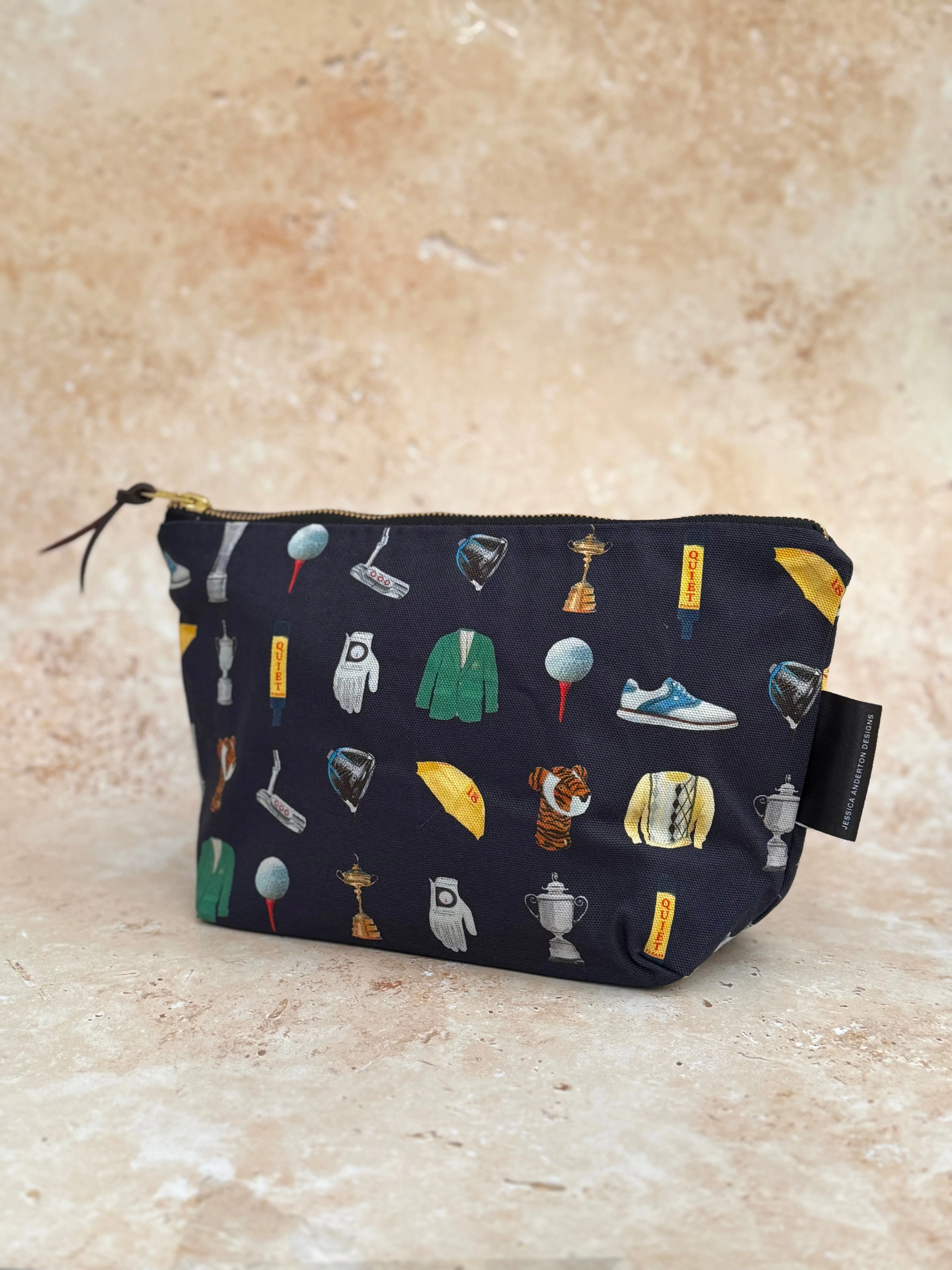Makeup & Washbags - Image 12
