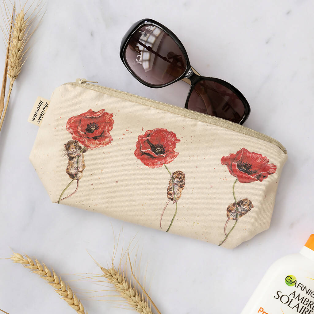 Mice and Poppies Make-up Bag in Cream - Image 2