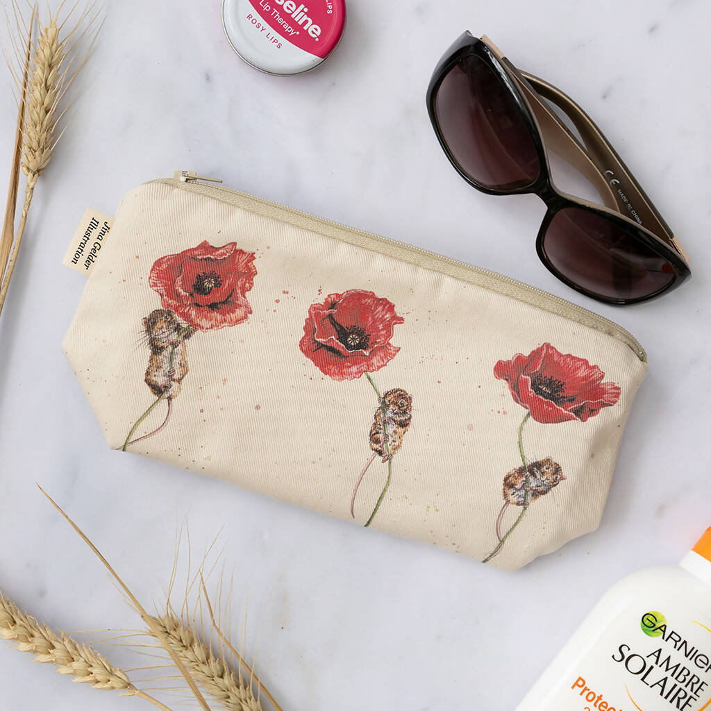 Mice and Poppies Make-up Bag in Cream - Image 4