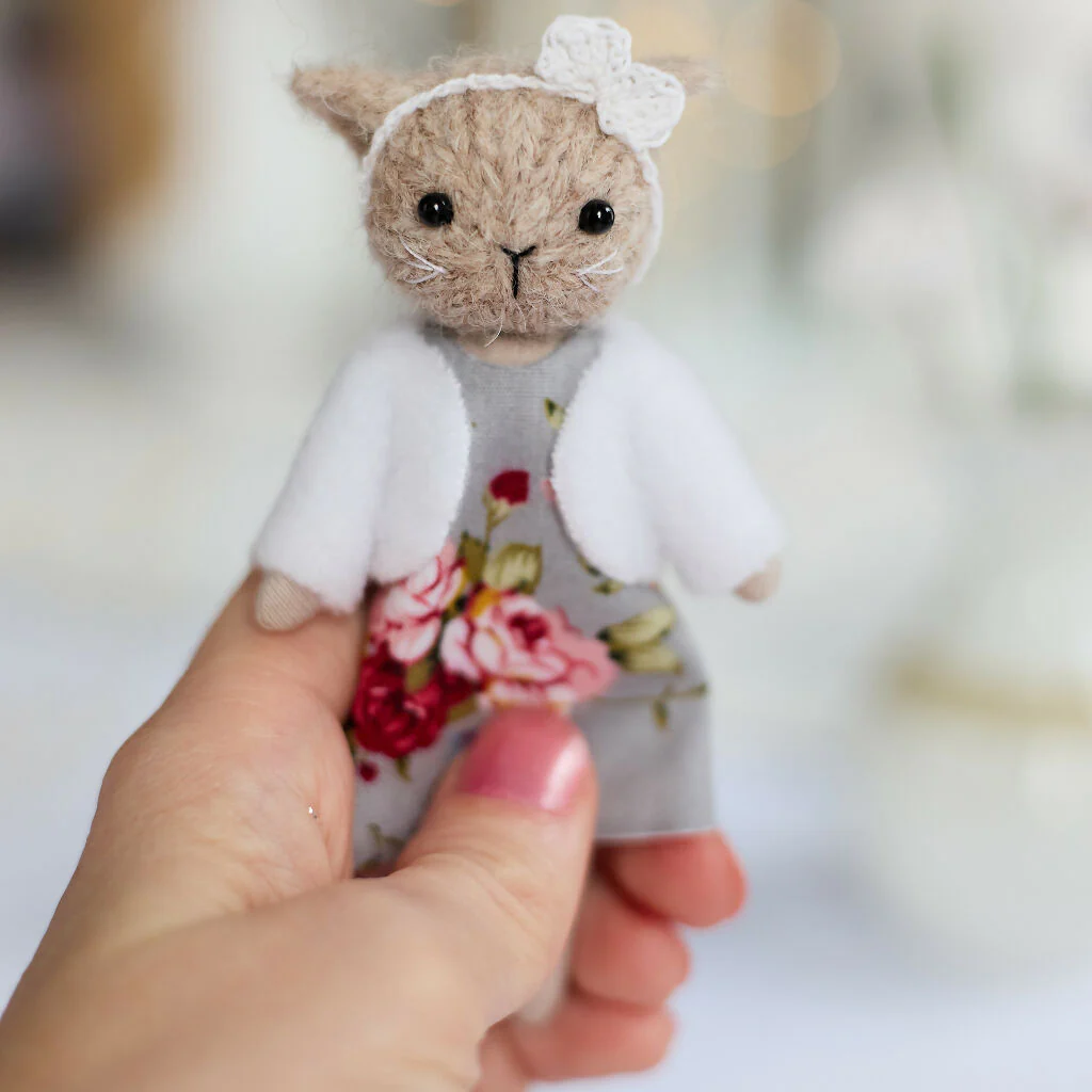 Miniature Cat Doll in Grey - Image 2