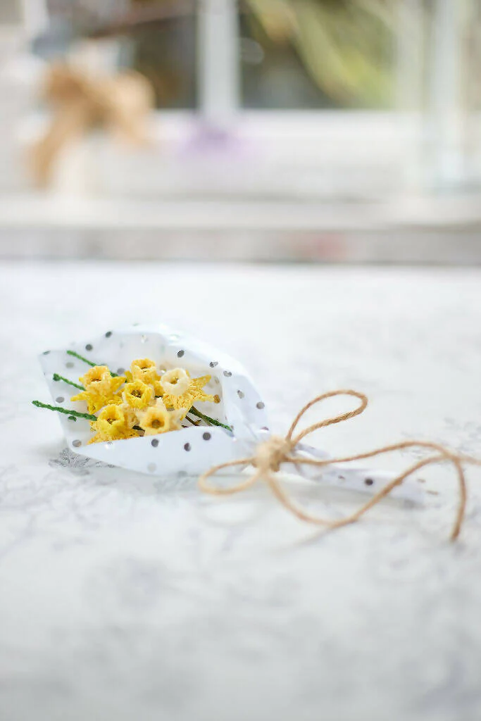 A Bunch of Miniature Daffodils in Yellow - Image 3