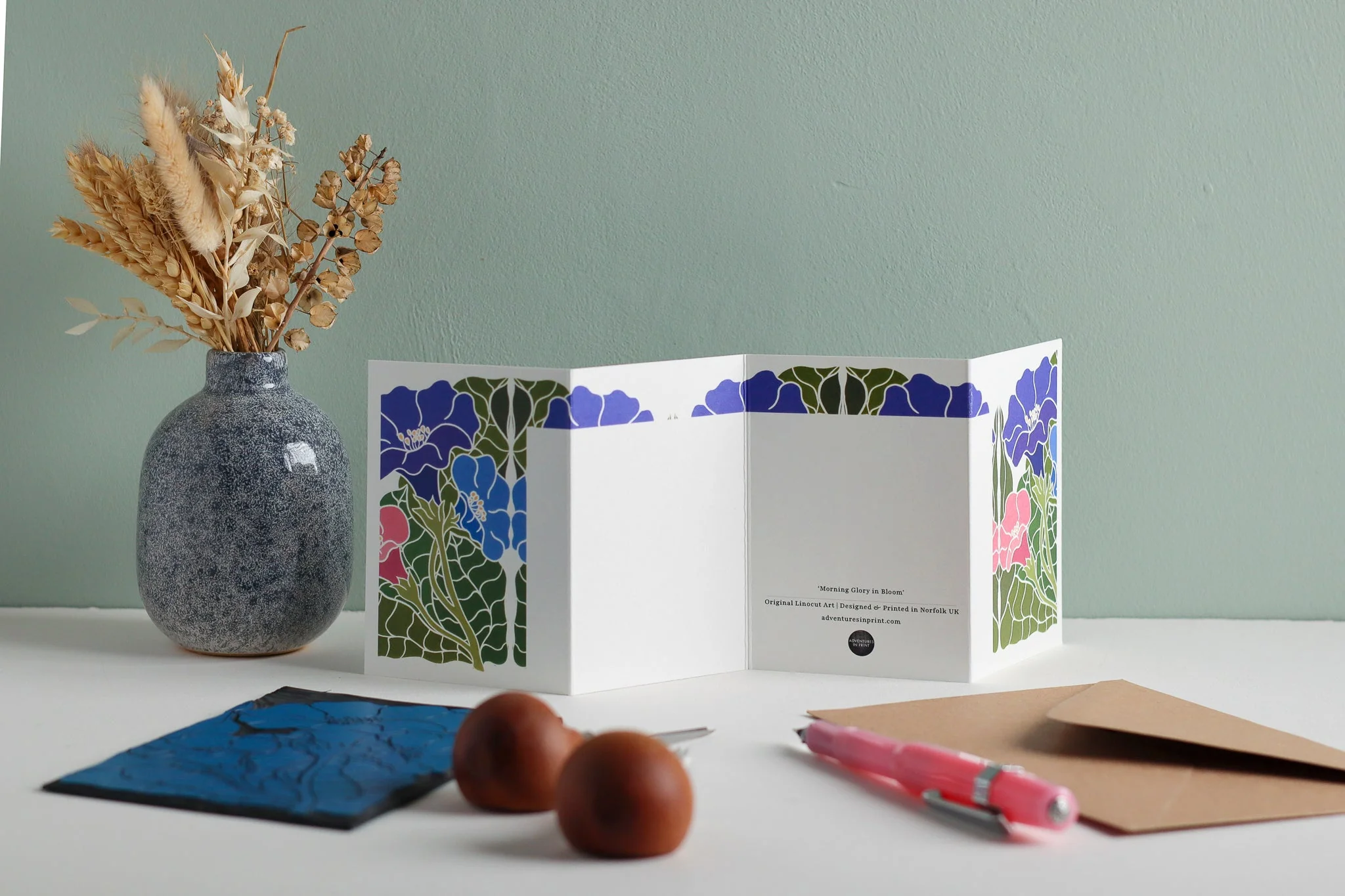 Morning Glory in Bloom Garland Card | Single Card & Envelope - Image 2