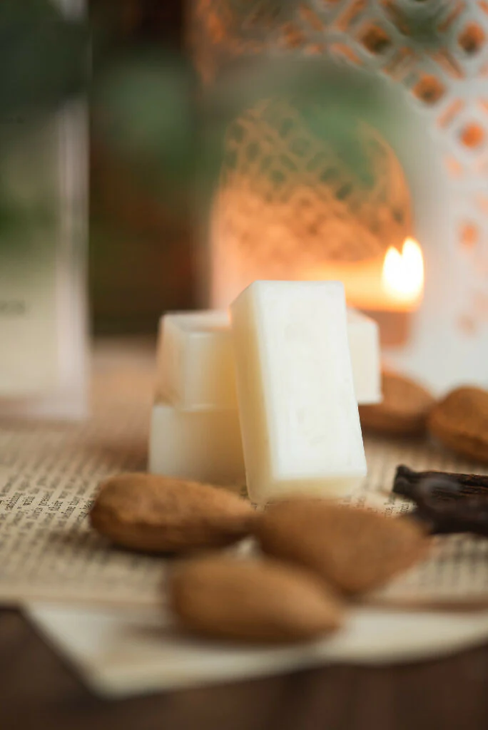 Myrrh and Tonka Botanical Wax Melt - Image 6