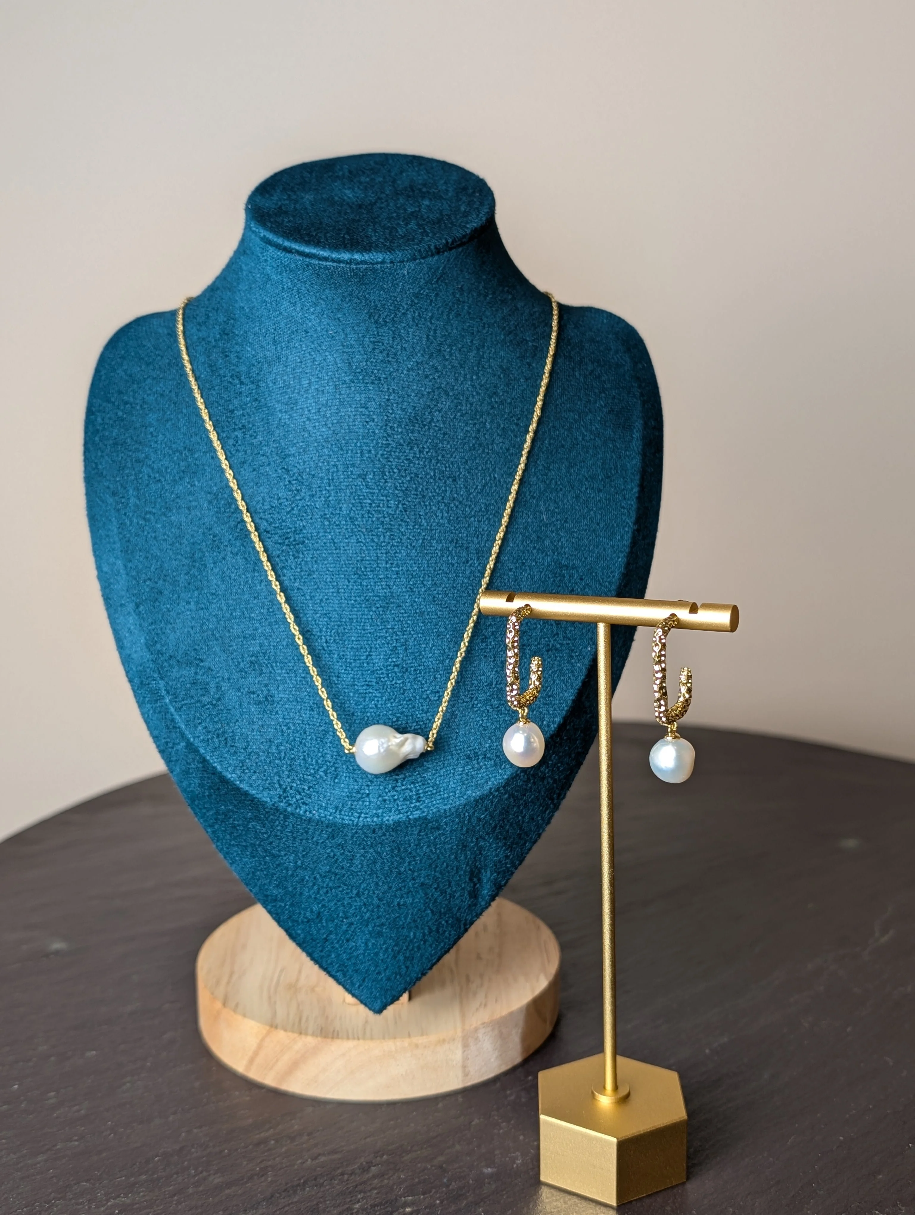 Nacre Necklace - Image 5