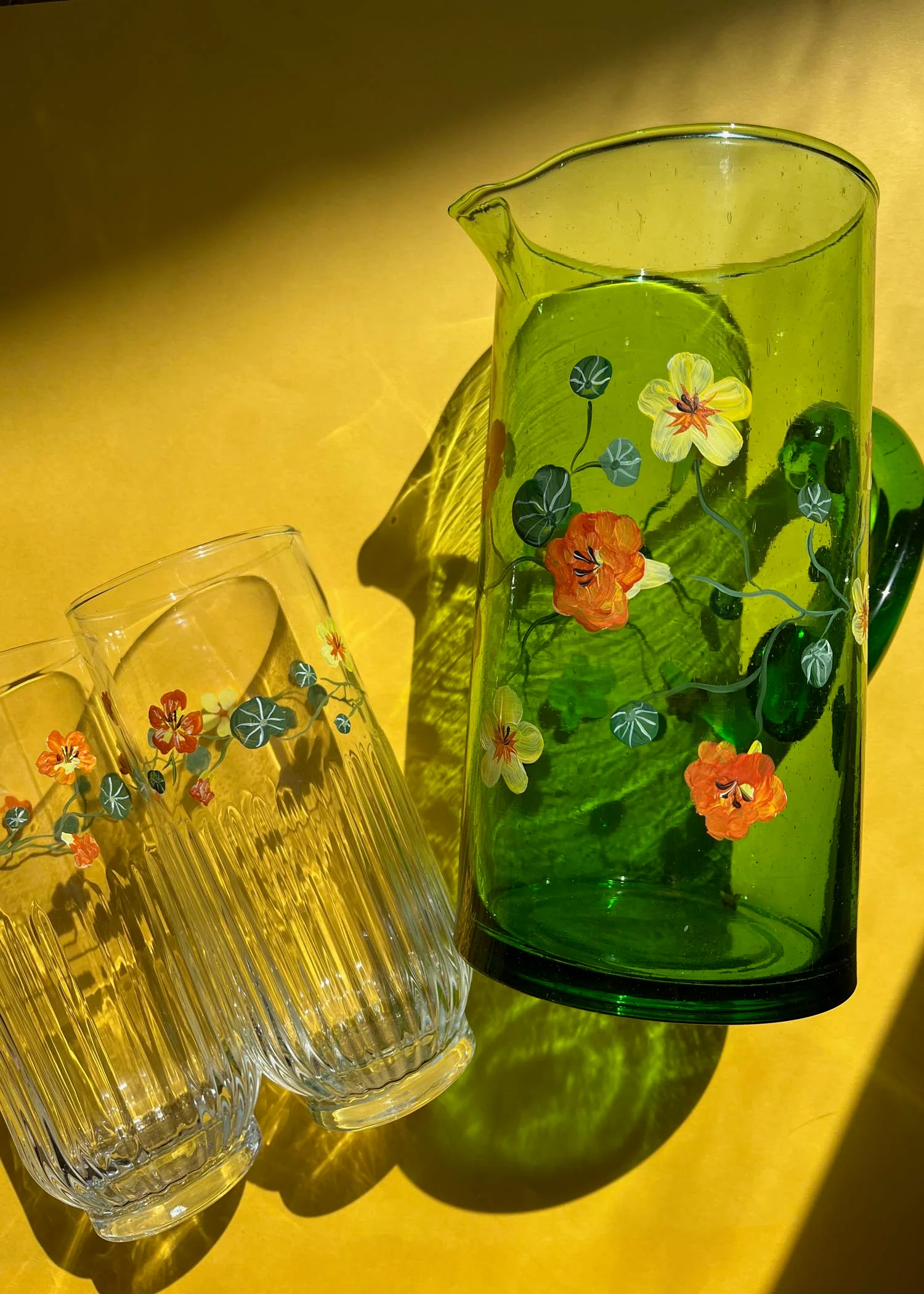 Nasturtium green recycled glass jug - Image 3