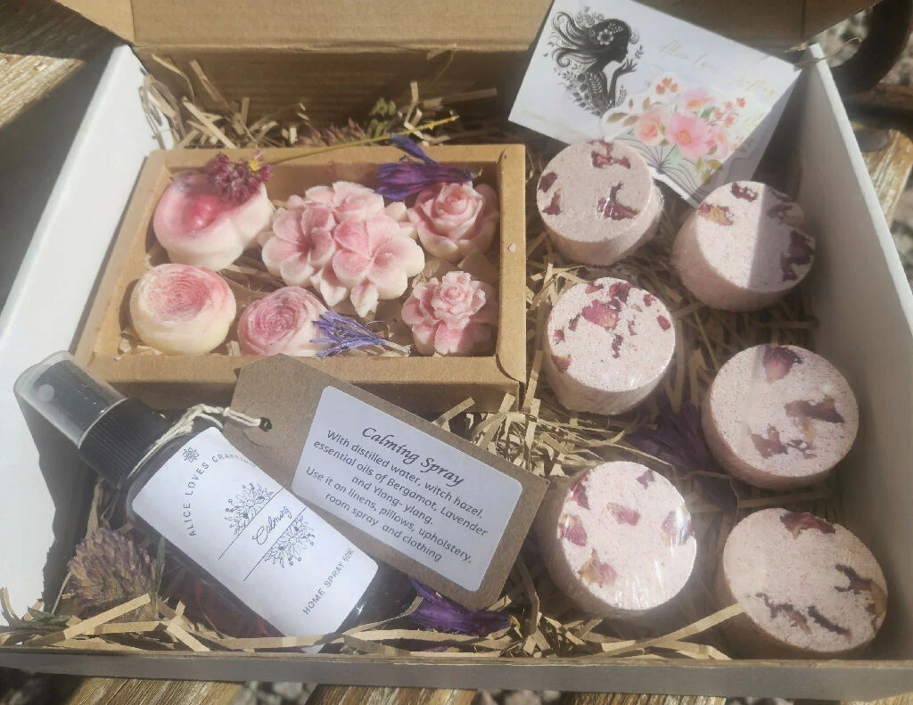 Natural Botanical Bath Melts, Shower Steamers, Calming Spray Gift Set