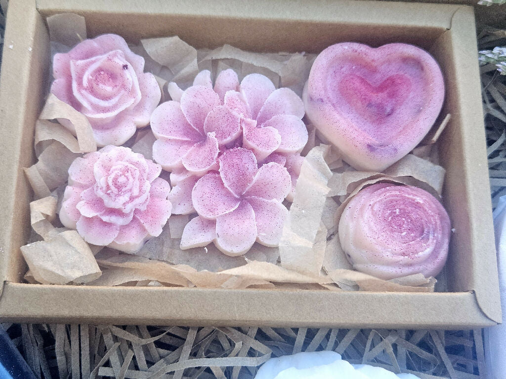 Natural Botanical Bath Melts, Shower Steamers, Calming Spray Gift Set - Image 4