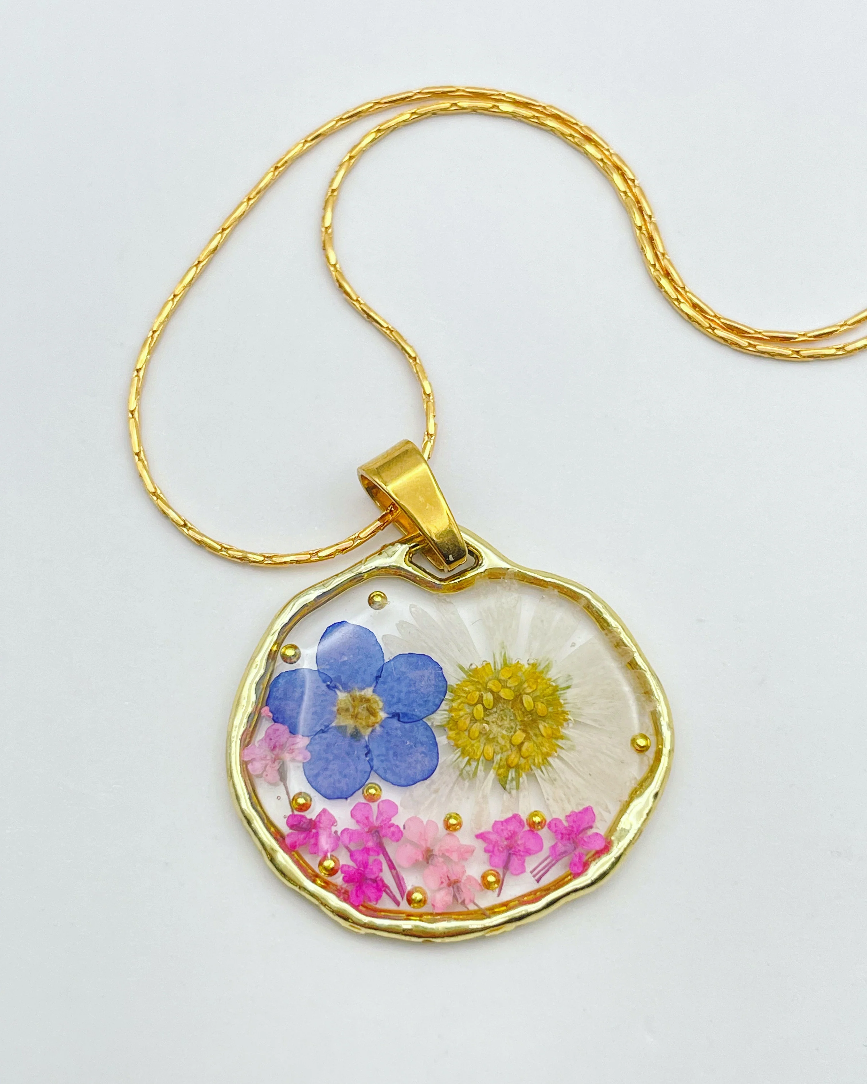 Necklace with daisy and forget-me-not flowers - Image 3