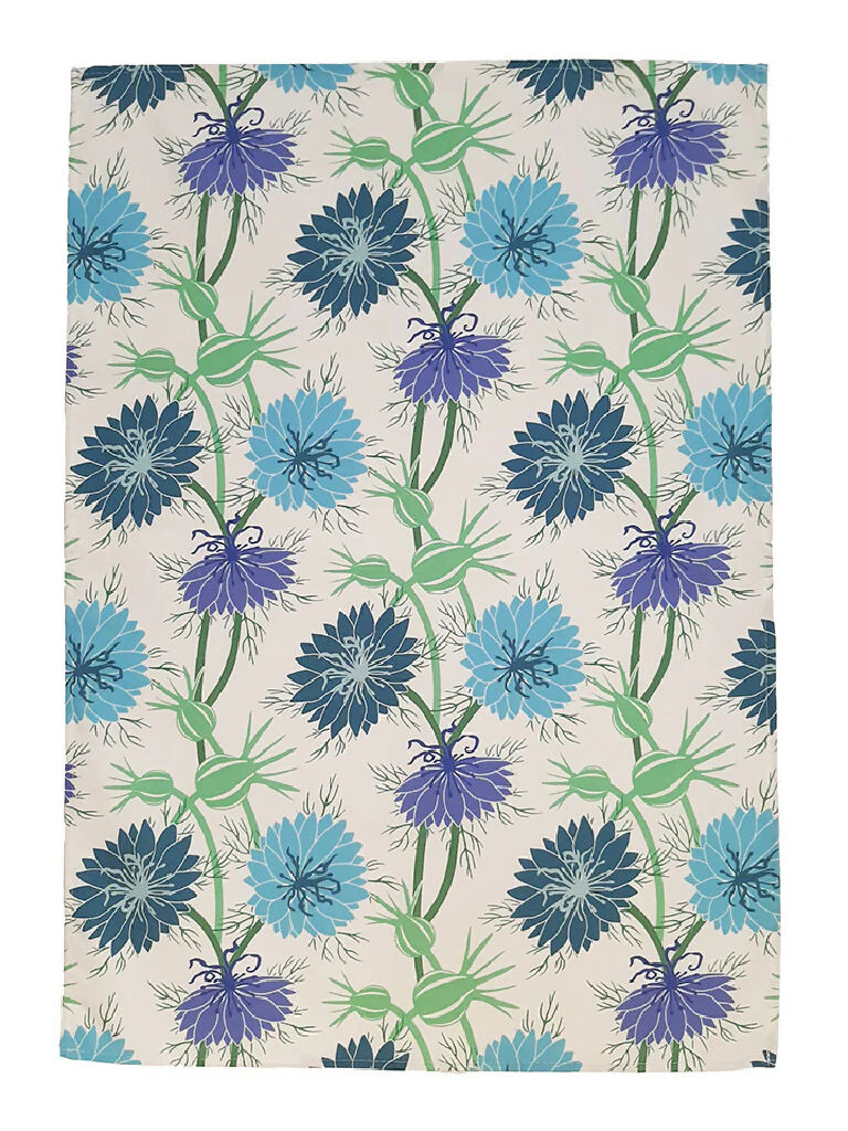 Nigella pattern tea towel in blue and white - Image 3