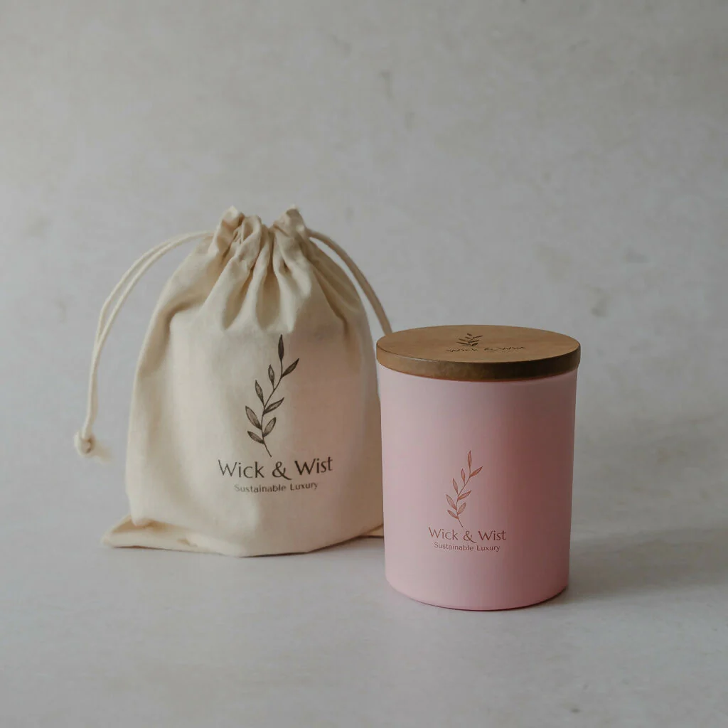 No. 01 Arabian Rose Luxury Candle - Image 4
