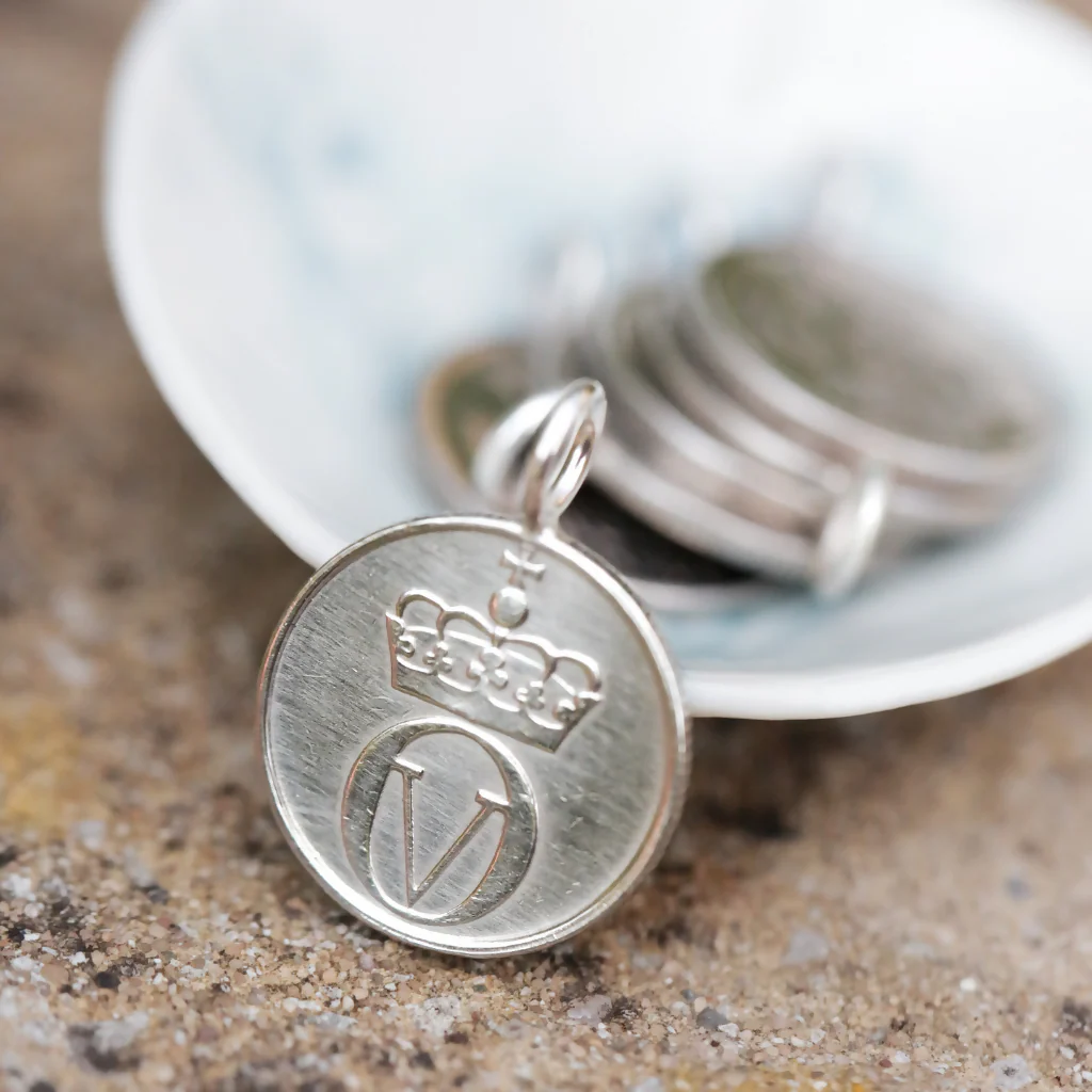 Norwegian Bee Coin Necklace - Image 5