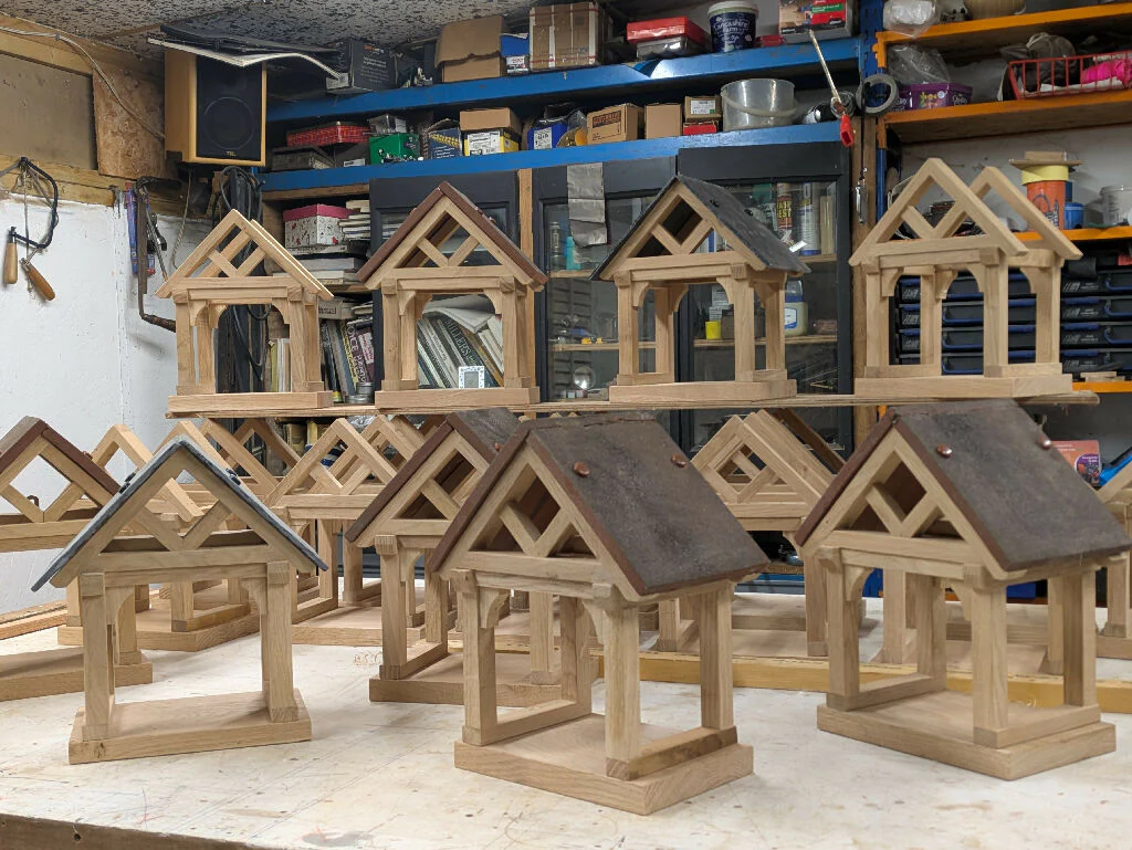 Oak Bird Table with Clay Tile Roof - Image 5