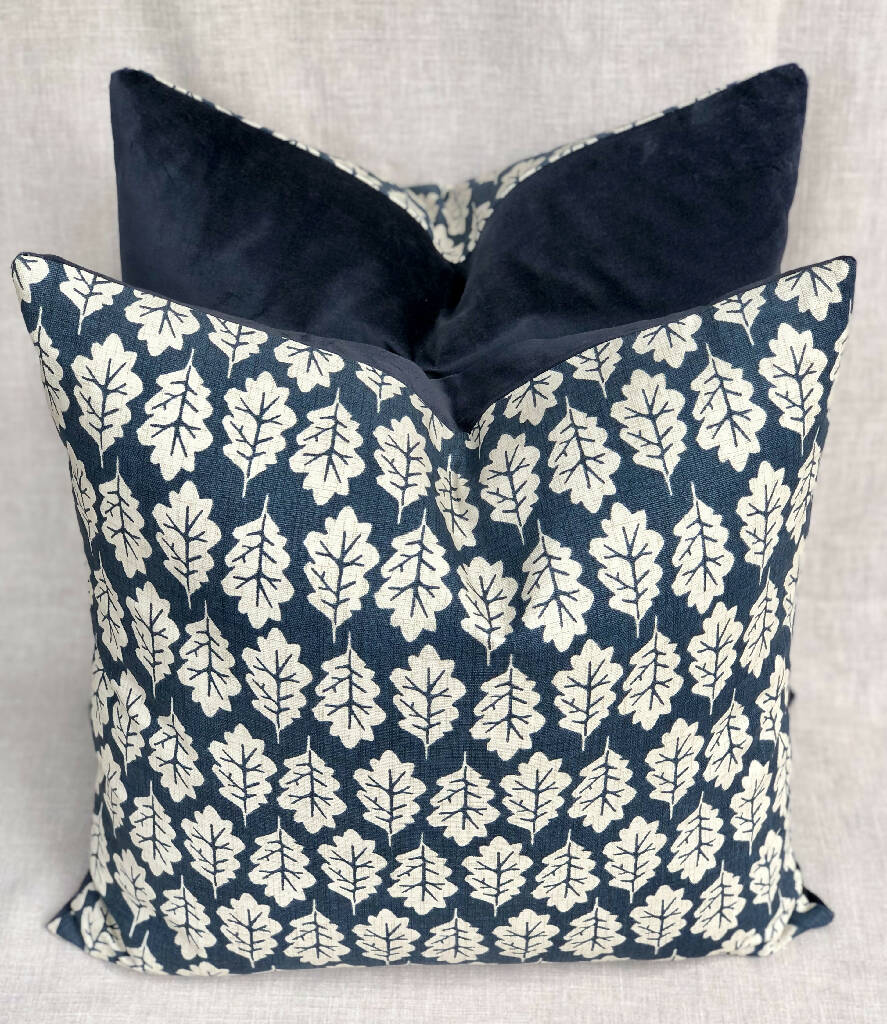 Oak Leaf & Navy Velvet-Backed Cushion - Image 3