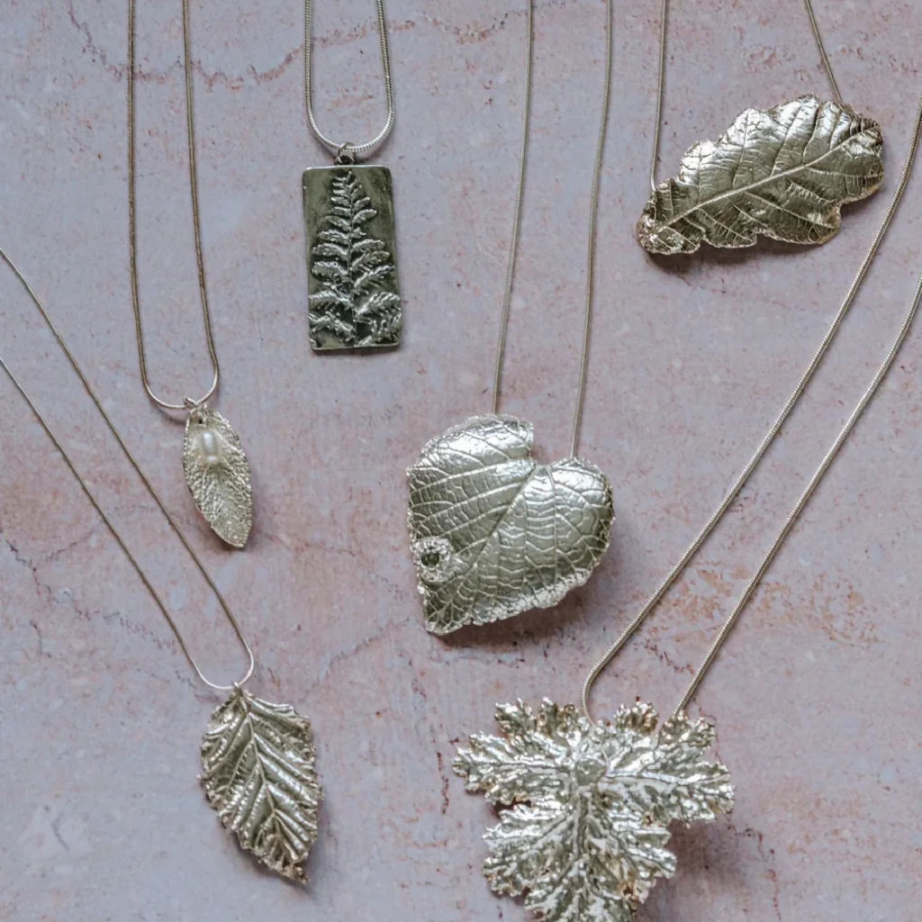 Oak Leaf Pendant - Image 2