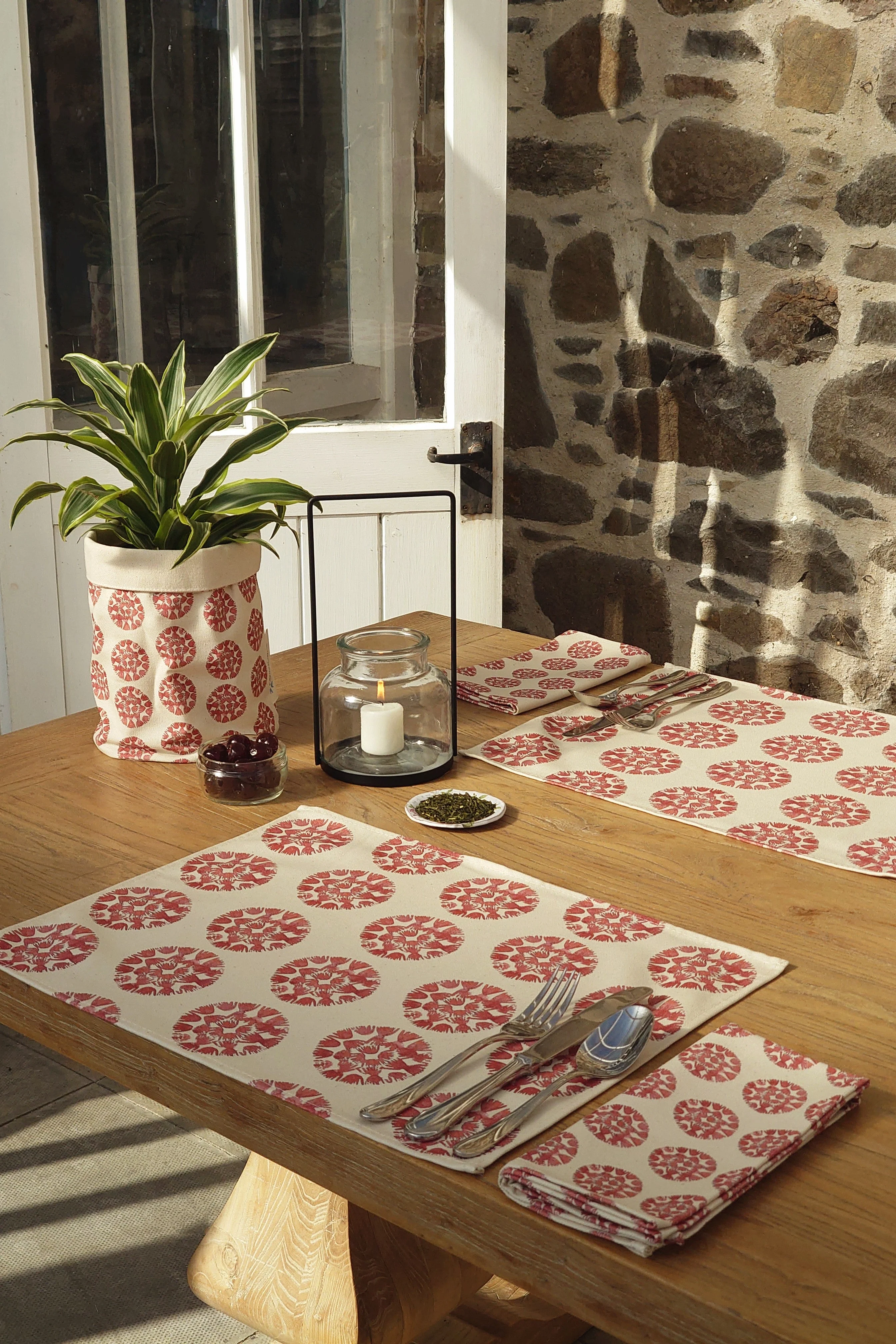 Organic Napkin - Machair Clock Red - Image 4