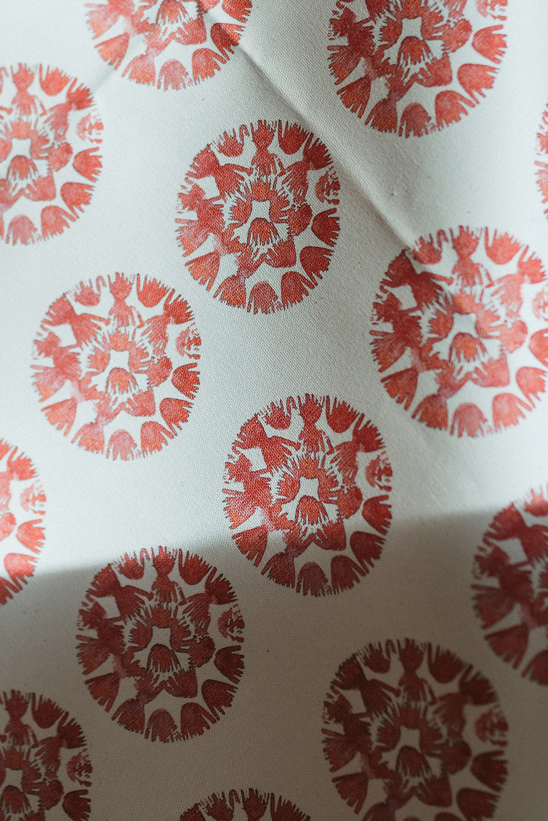 Organic Table Runner - Machair Clock Red - Image 2