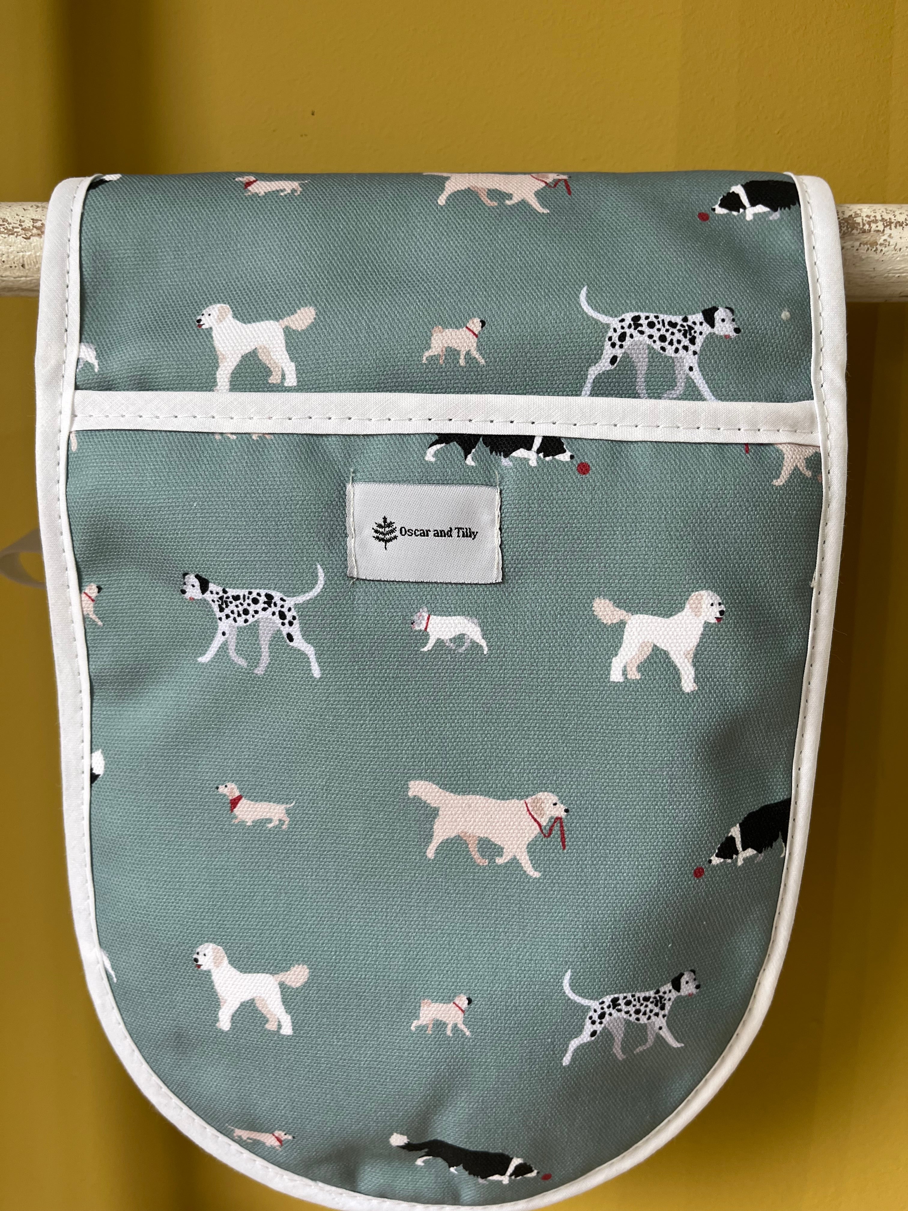 Oscar & Tilly Mad About Dogs Oven Gloves - Image 2