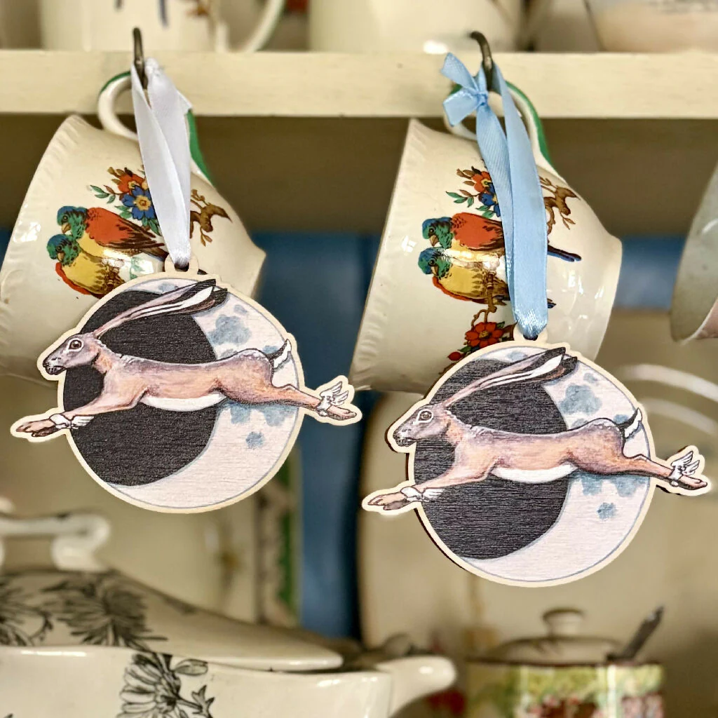Over the moon, hanging wooden decoration - Image 2