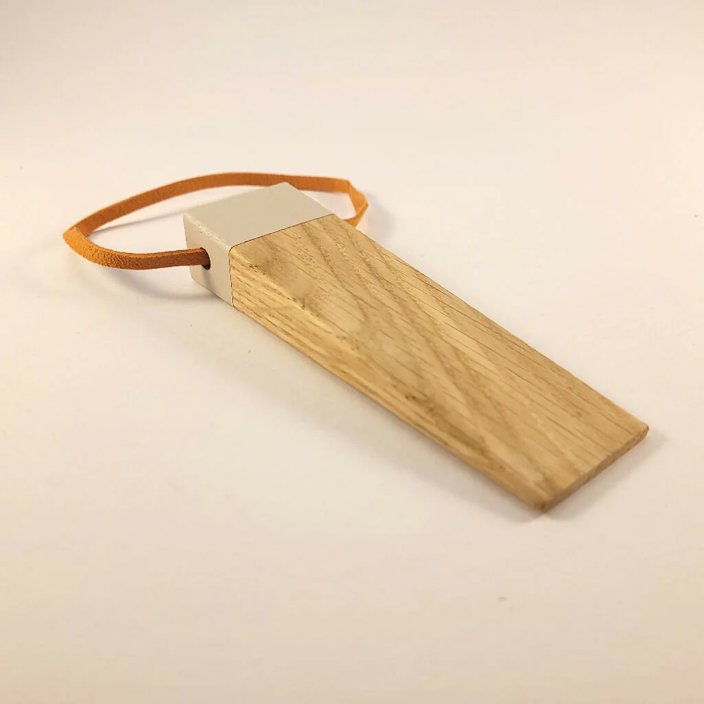 Painted Oak Door Wedge - Image 5