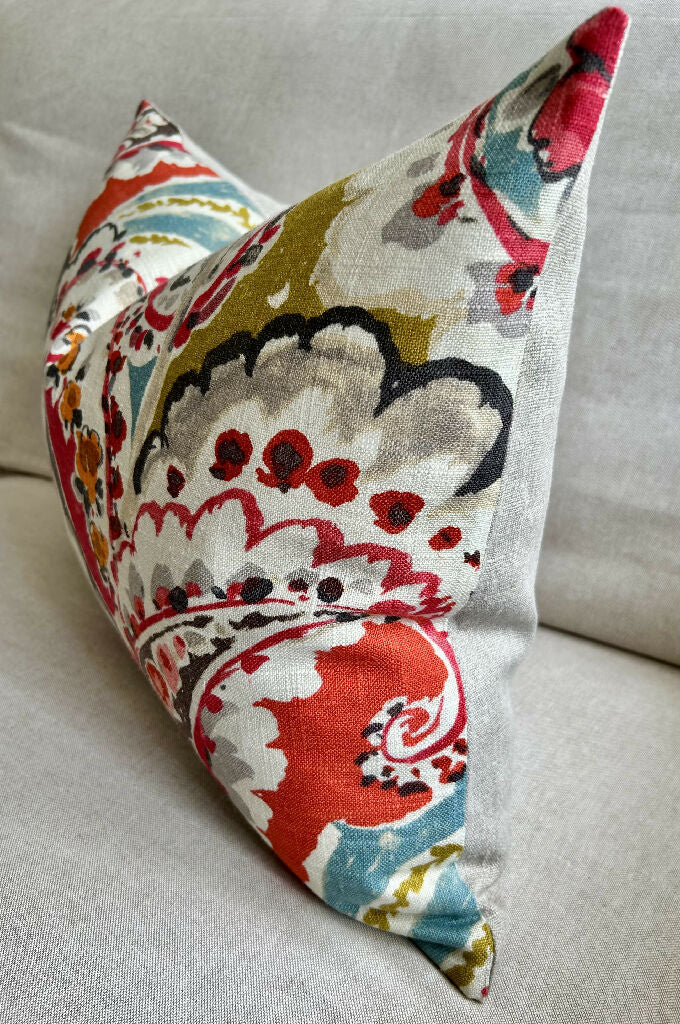 Paisley Linen Rectangular Cushion - Image 4