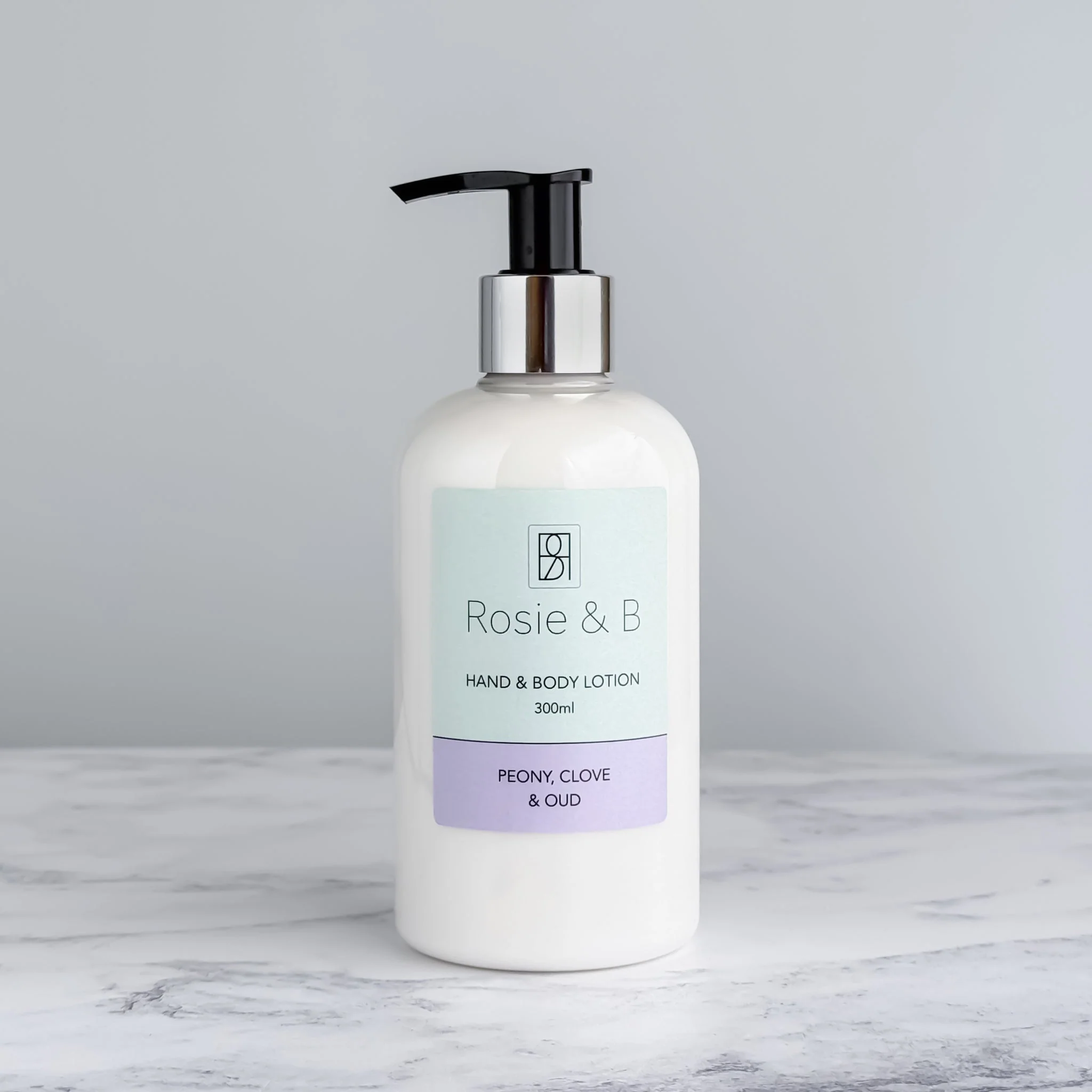Peony, Clove & Oud Hand & Body Set - Image 4