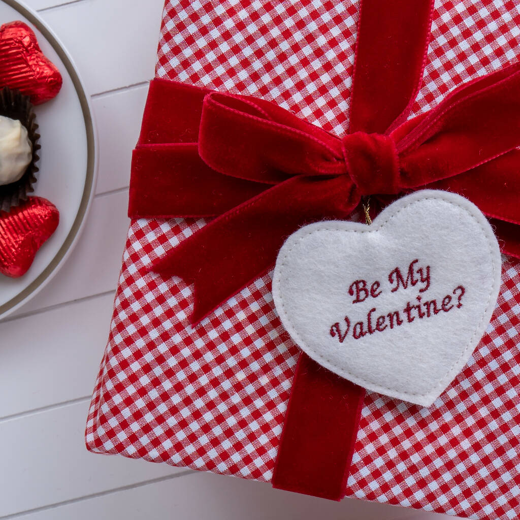 Personalised Embroidered Valentine's Gift Tag - Image 5